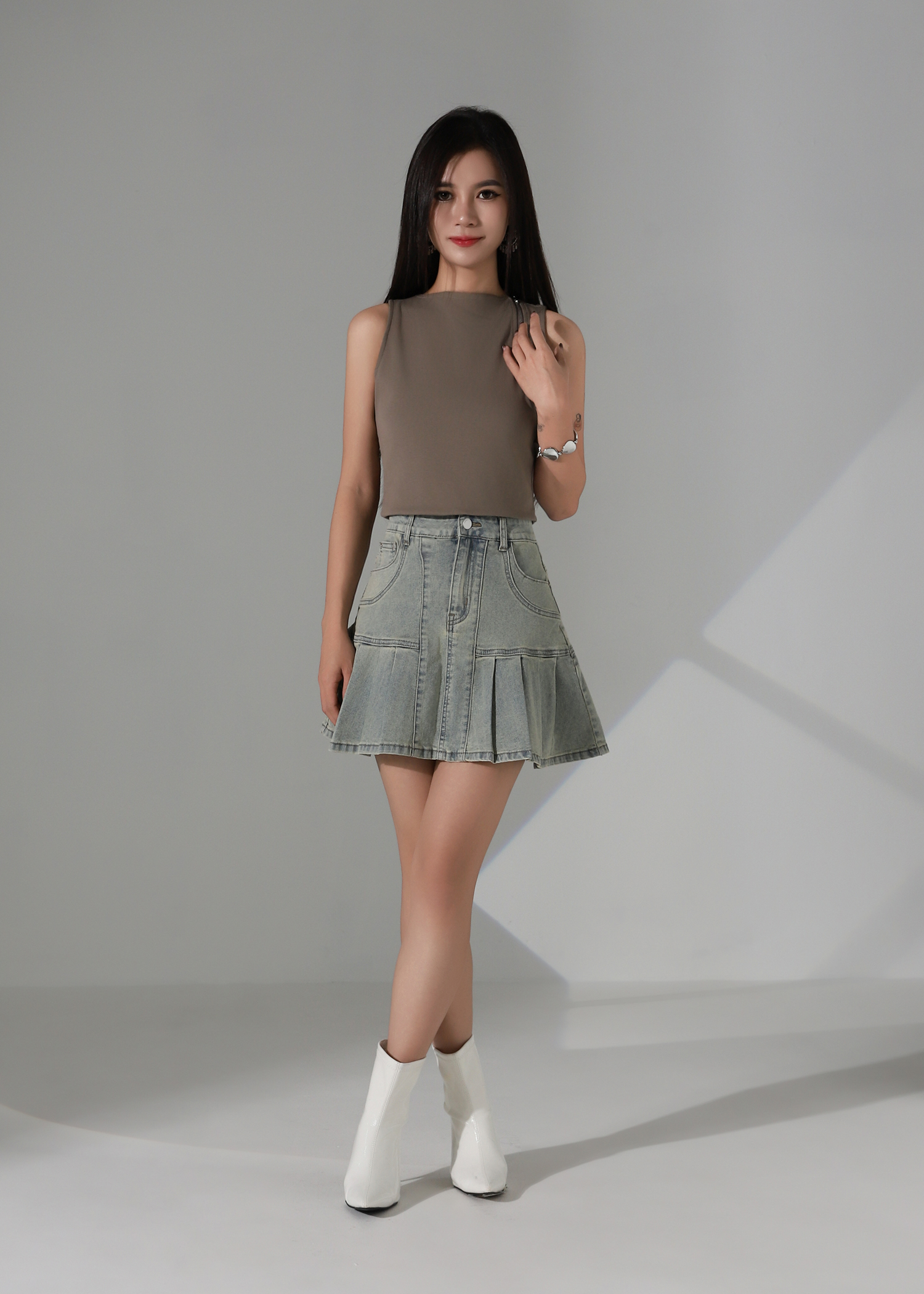 Sleeveless Side Zip Crop Top AC354
