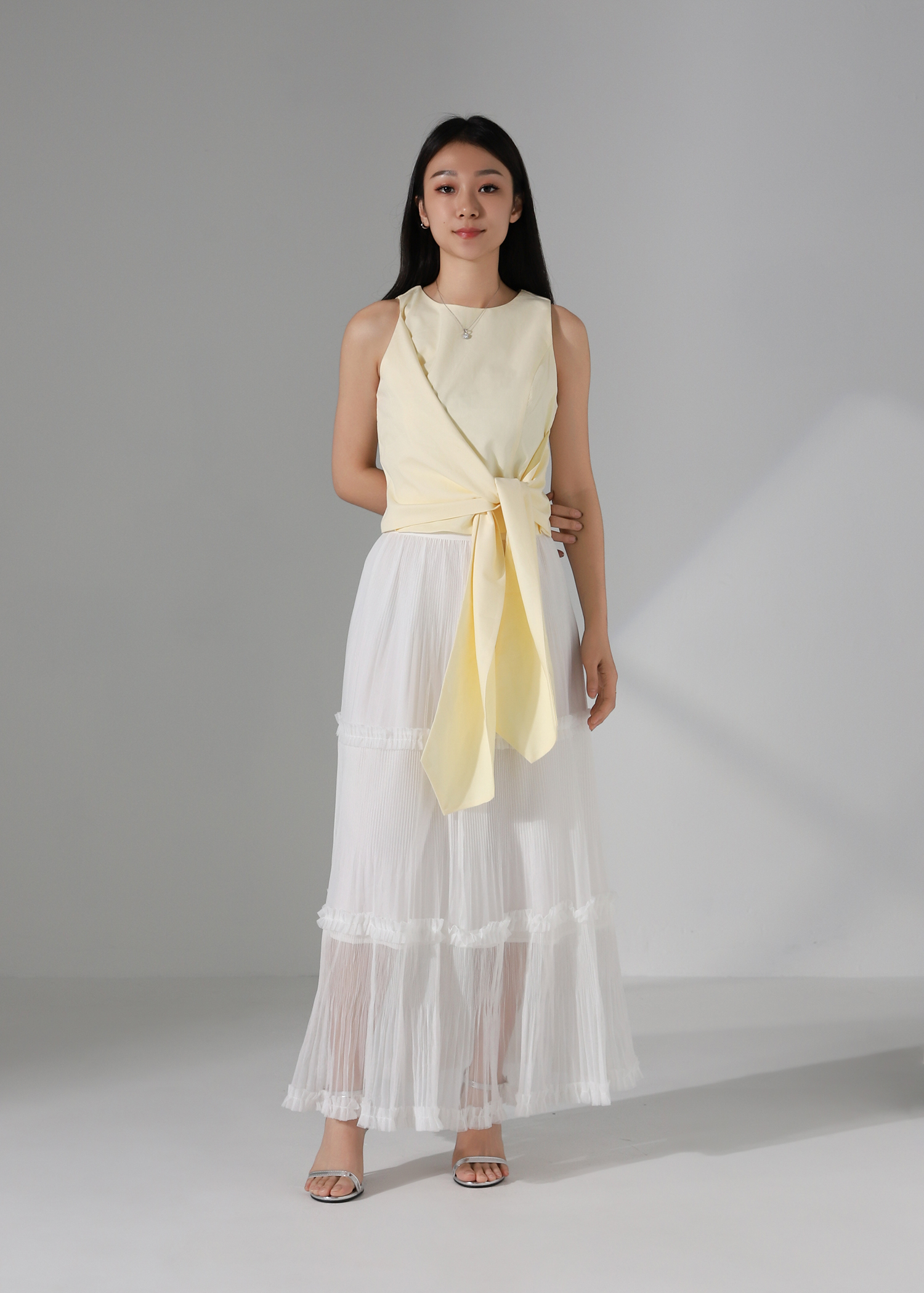 Side Tie Sleeveless Top AC368
