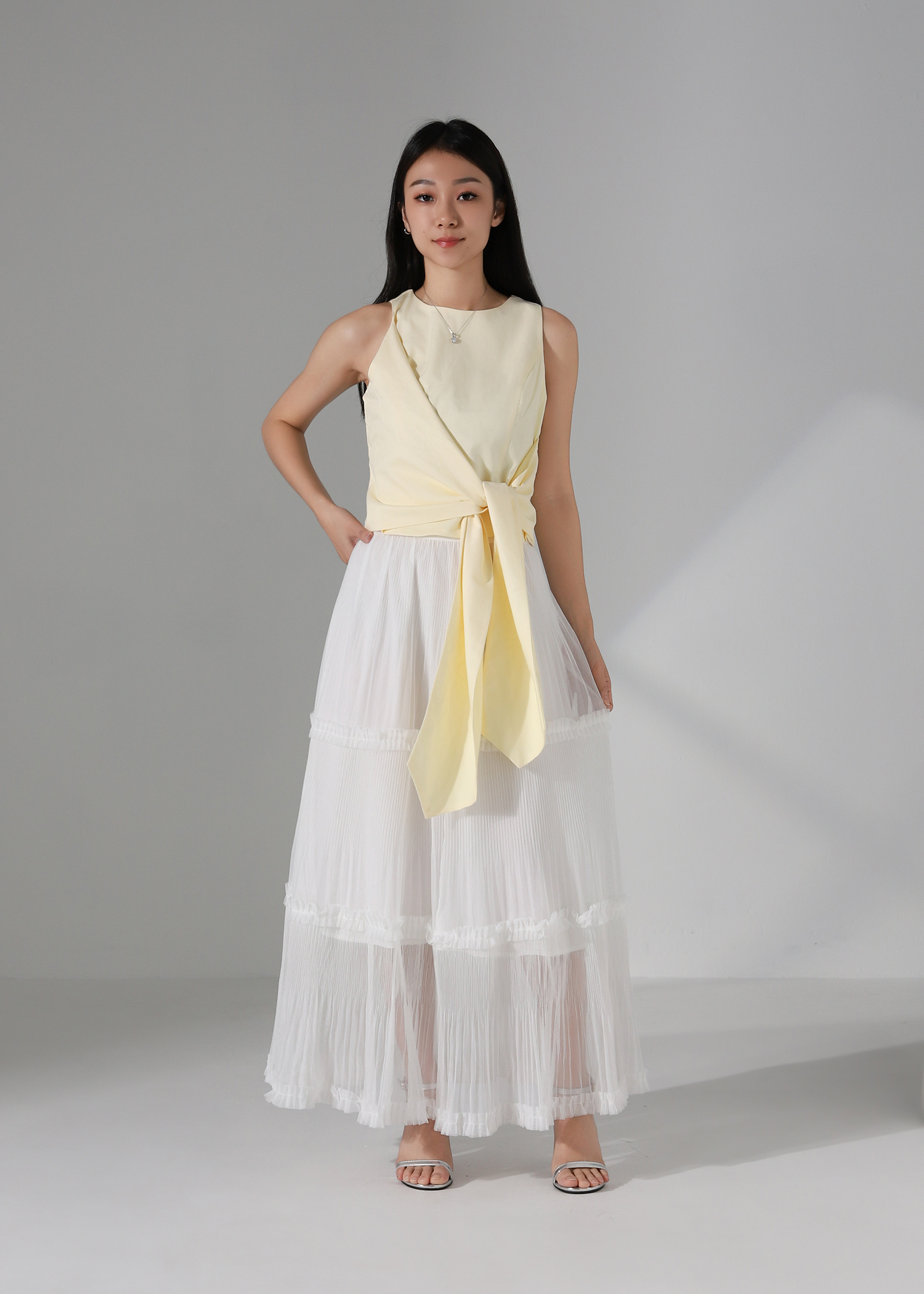 Side Tie Sleeveless Top AC368