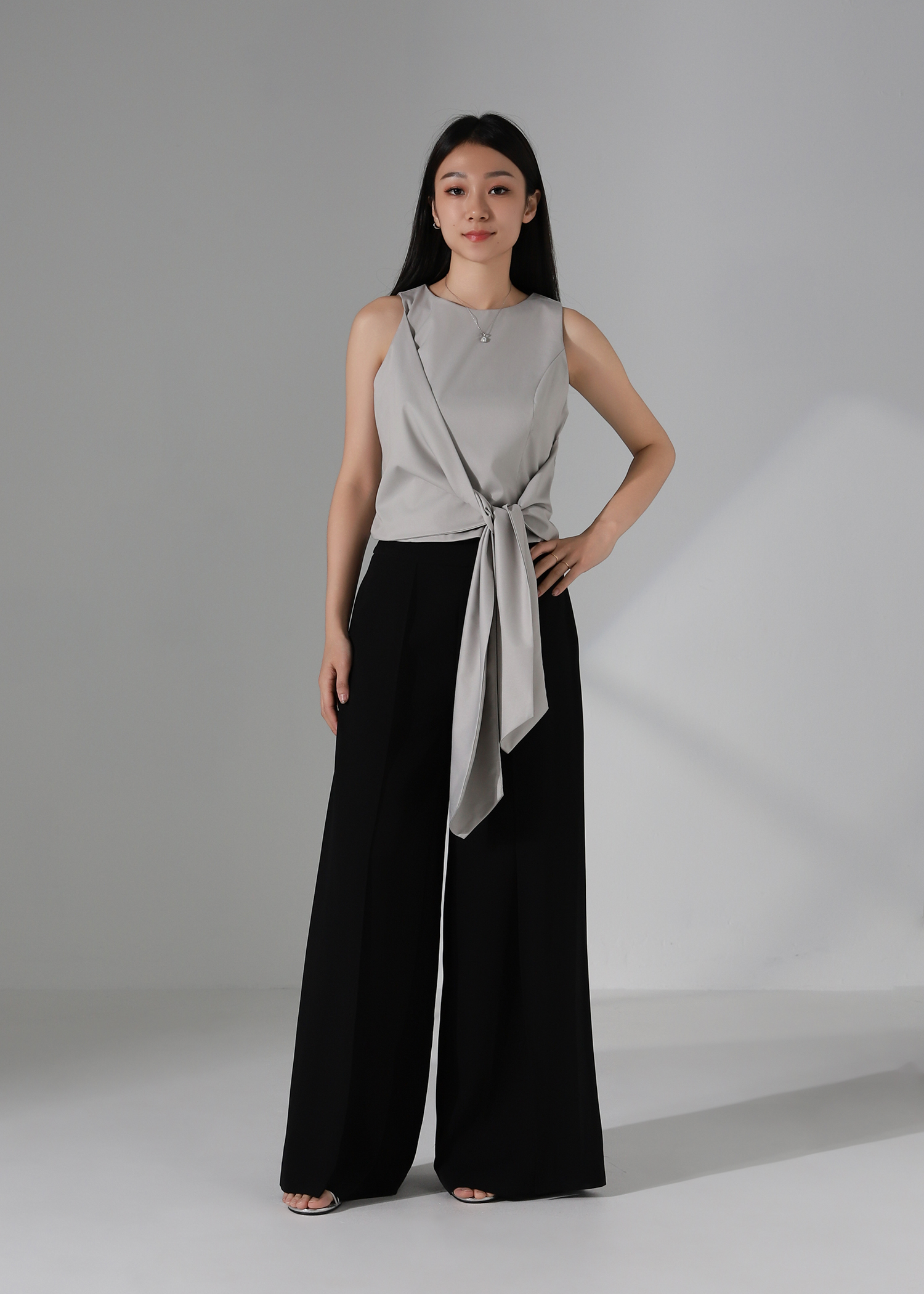 Side Tie Sleeveless Top AC368