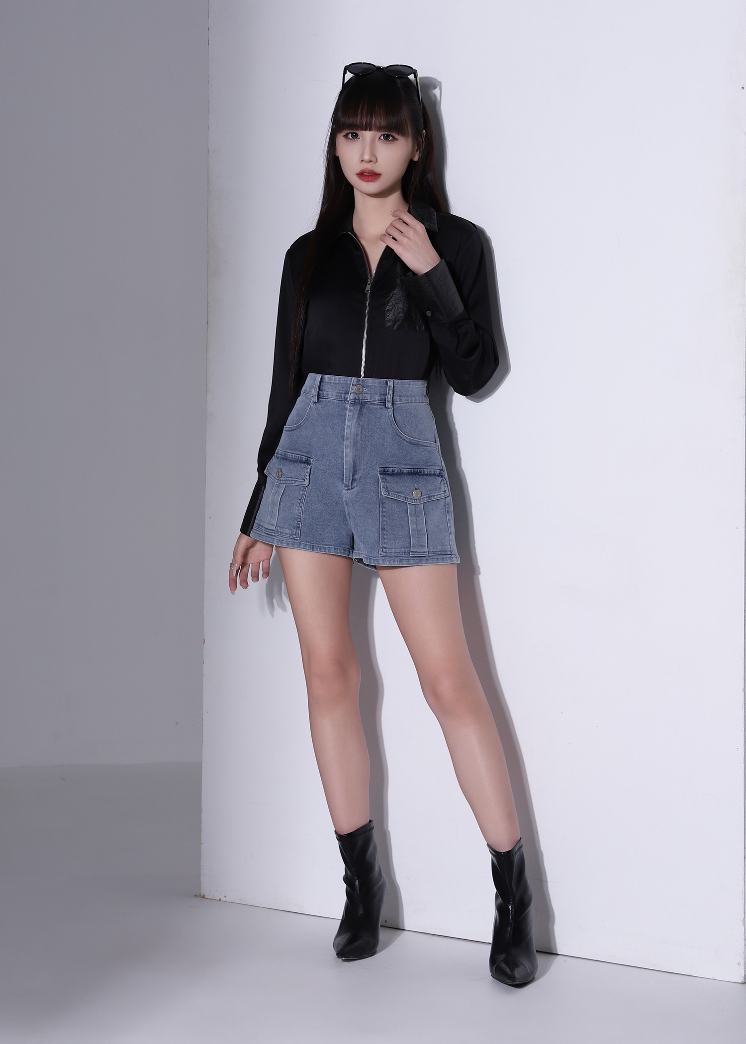 Denim Front Pocket Short Pants AC375