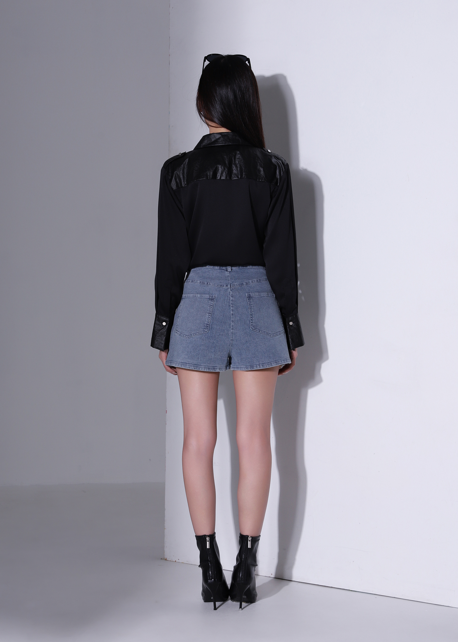Denim Front Pocket Short Pants AC375