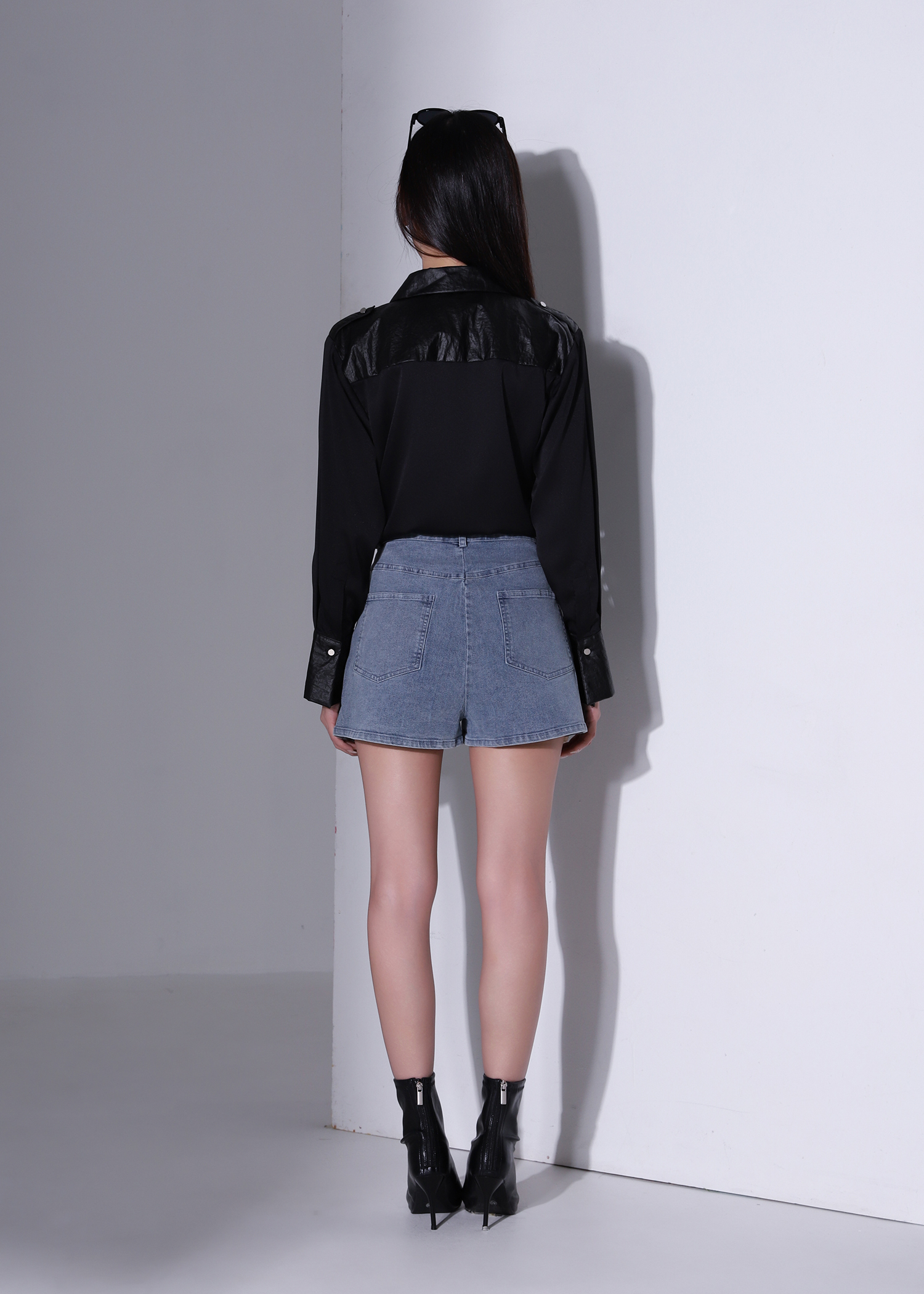 Denim Front Pocket Short Pants AC375