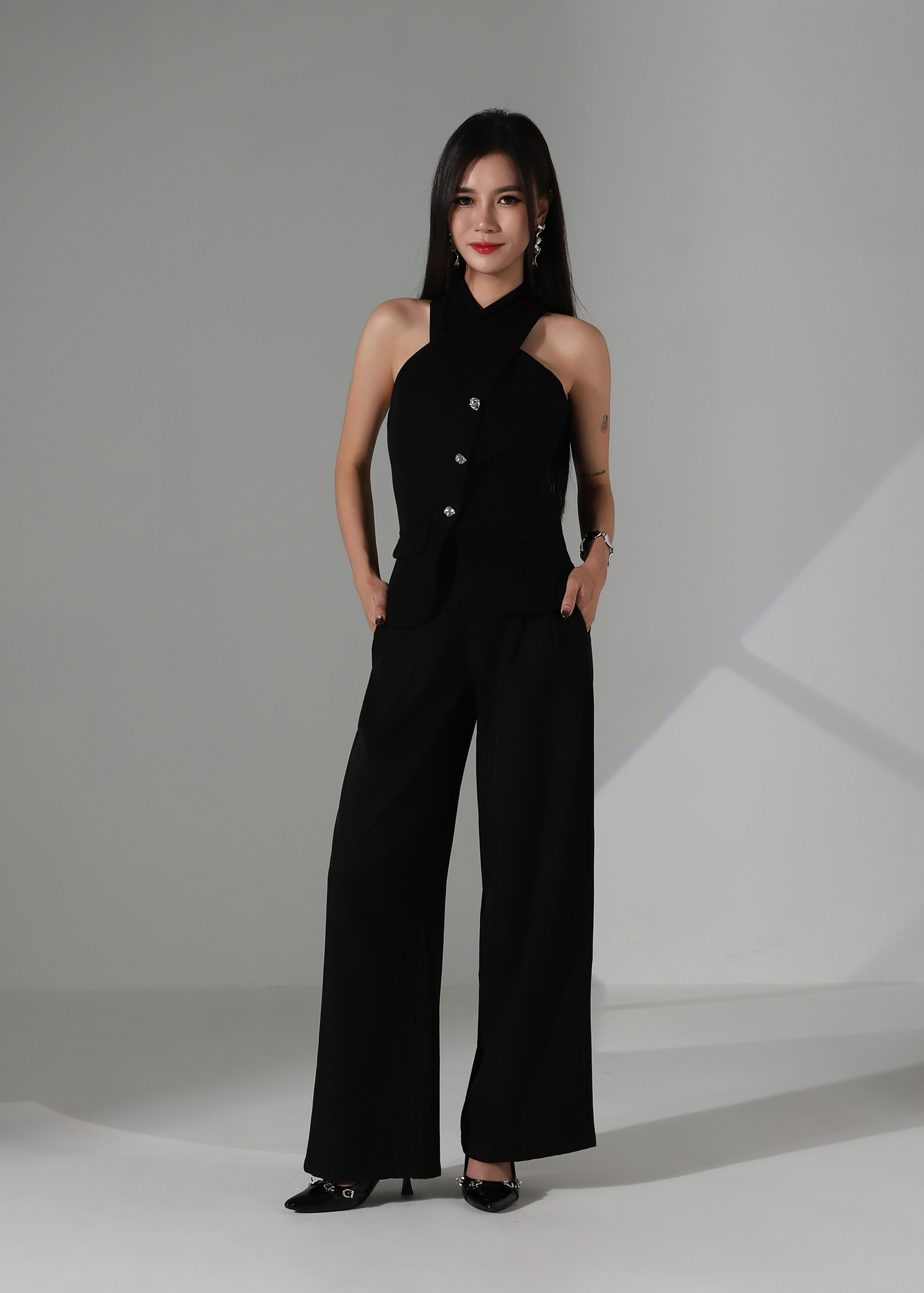 Sleeveless Wrap Vest AC359