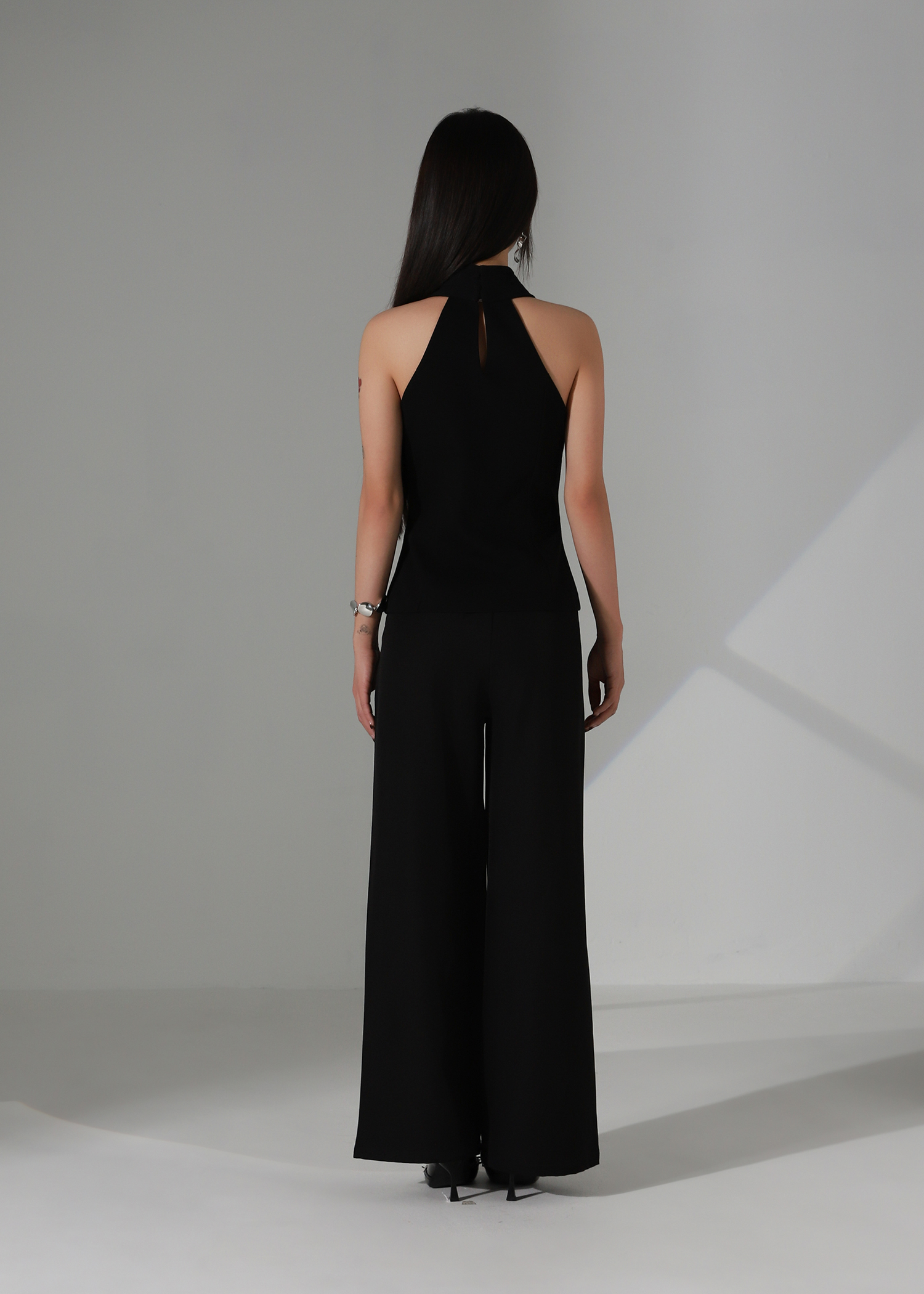 Sleeveless Wrap Vest AC359