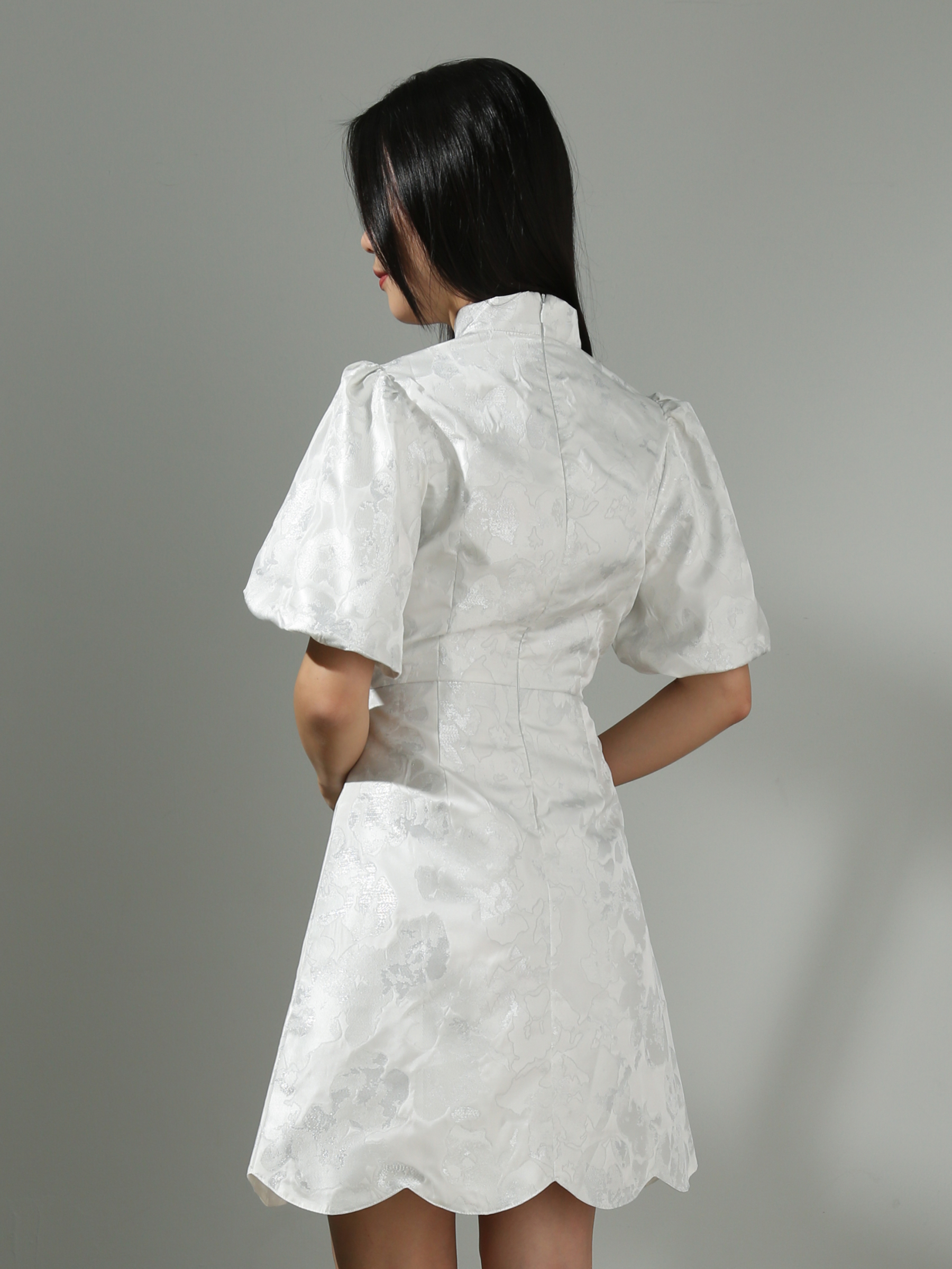 Puff Sleeve Front Hole Dress AC433