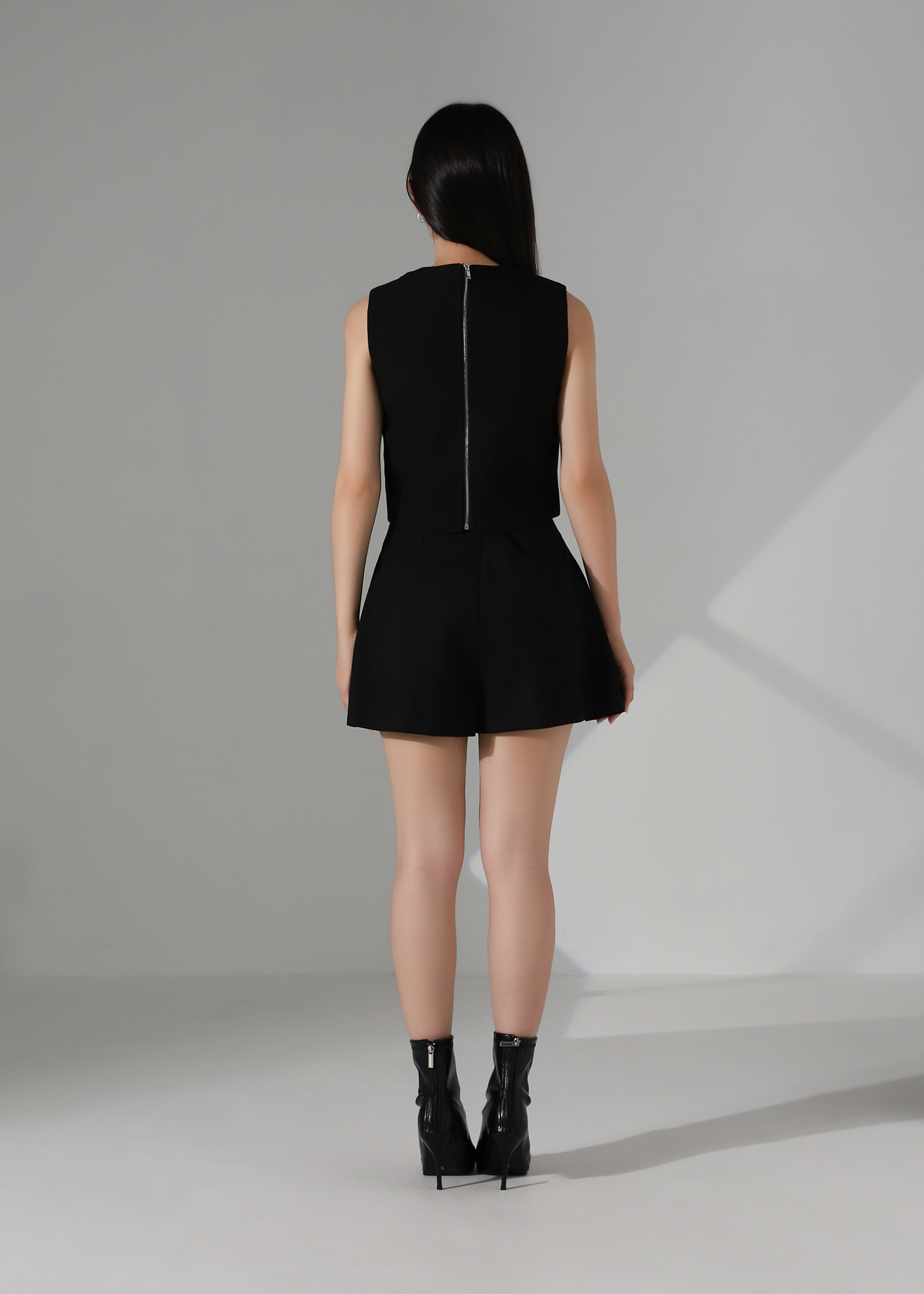 Sleeveless Side Zip Top AC585