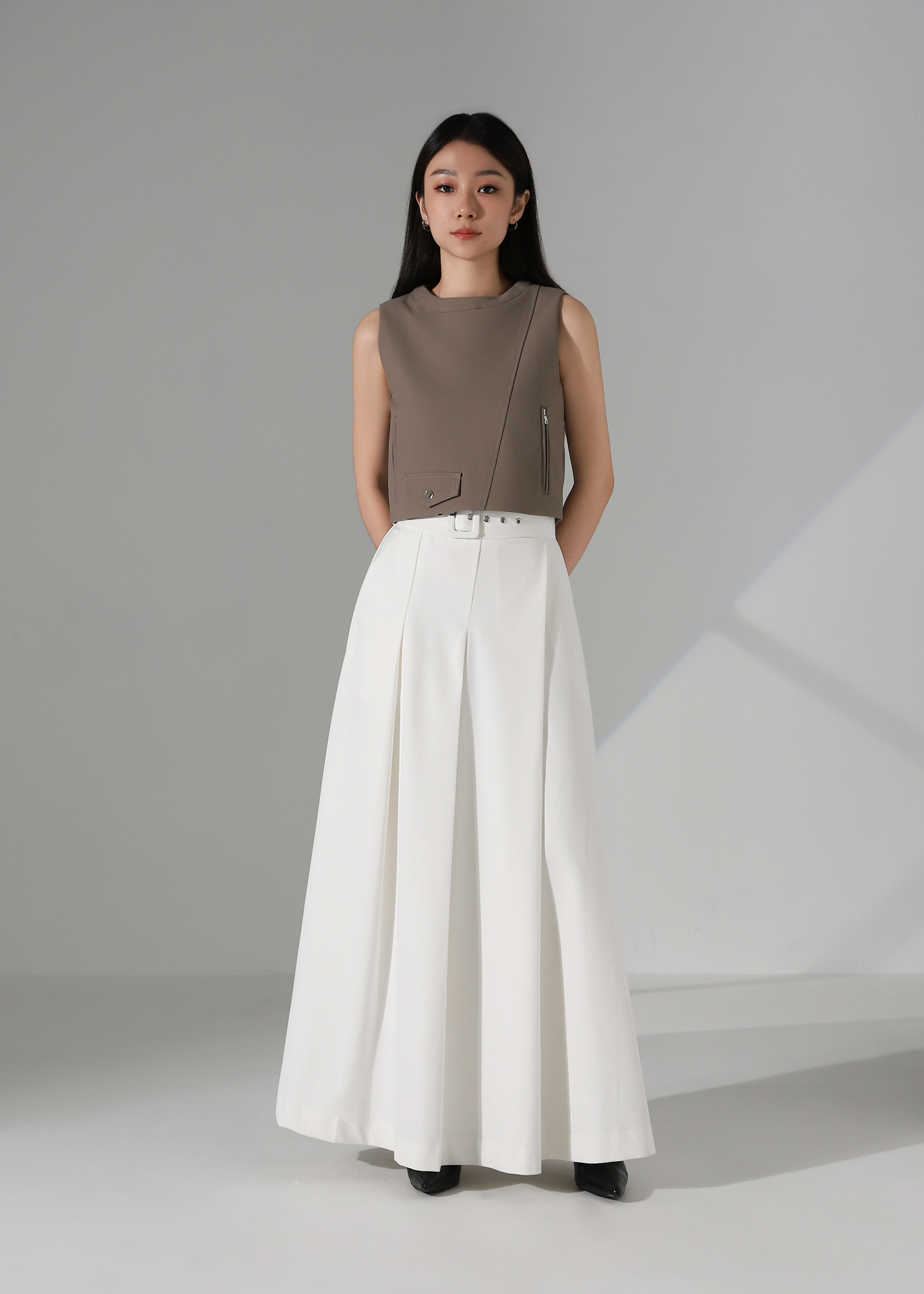 Sleeveless Side Zip Top AC585