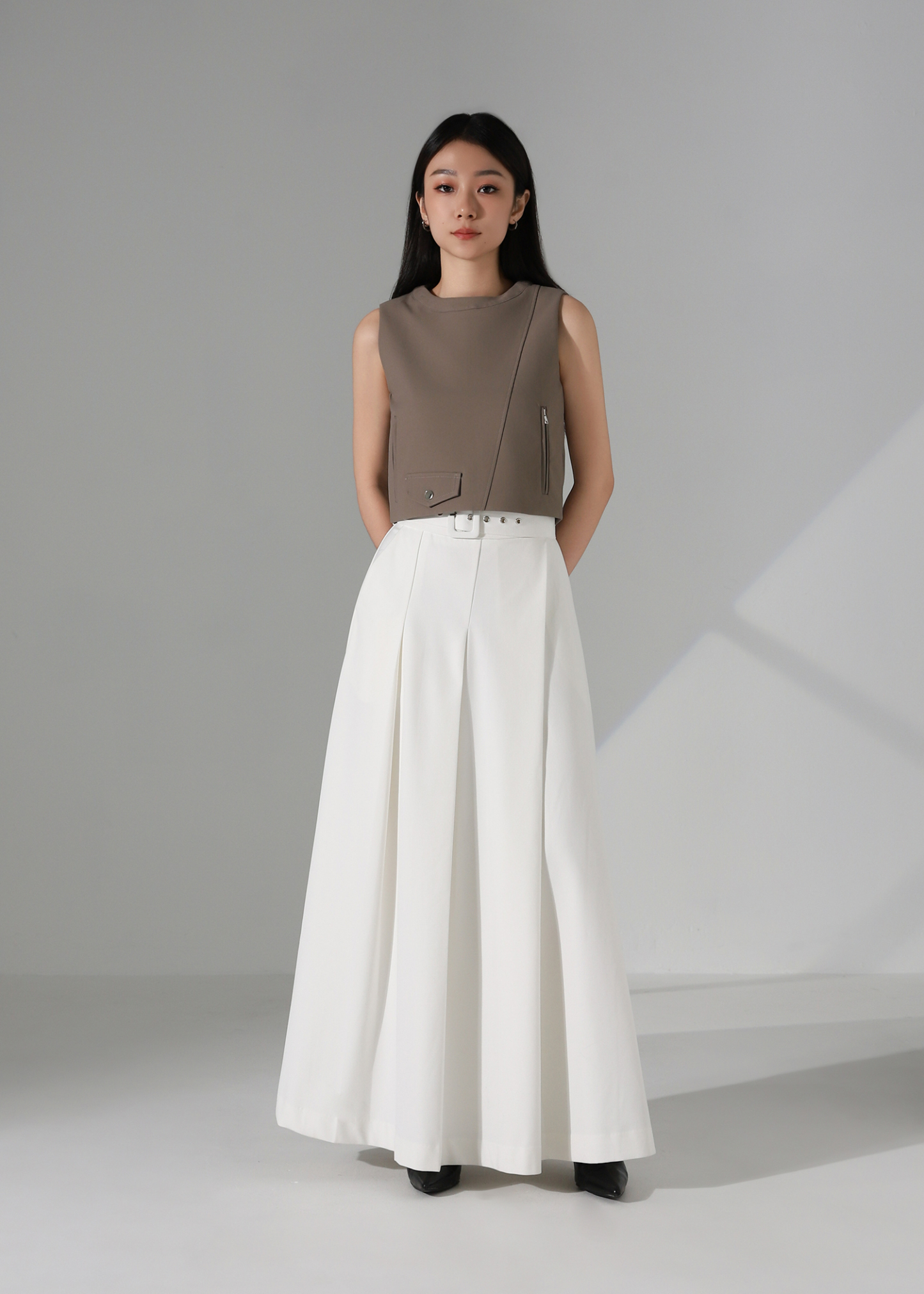 Sleeveless Side Zip Top AC585