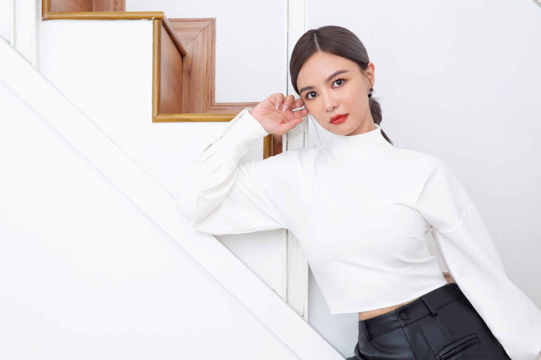 Front Zip Long Sleeve Top AC725