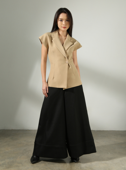 Sleeveless Collar Outerwear AC750