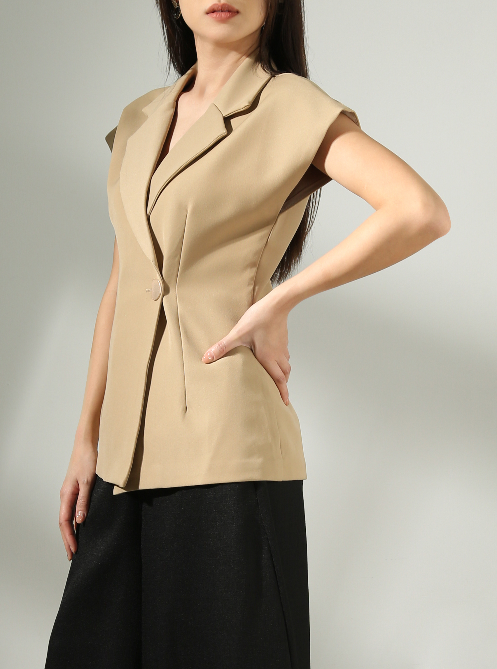 Sleeveless Collar Outerwear AC750