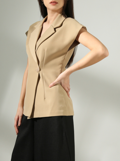 Sleeveless Collar Outerwear AC750