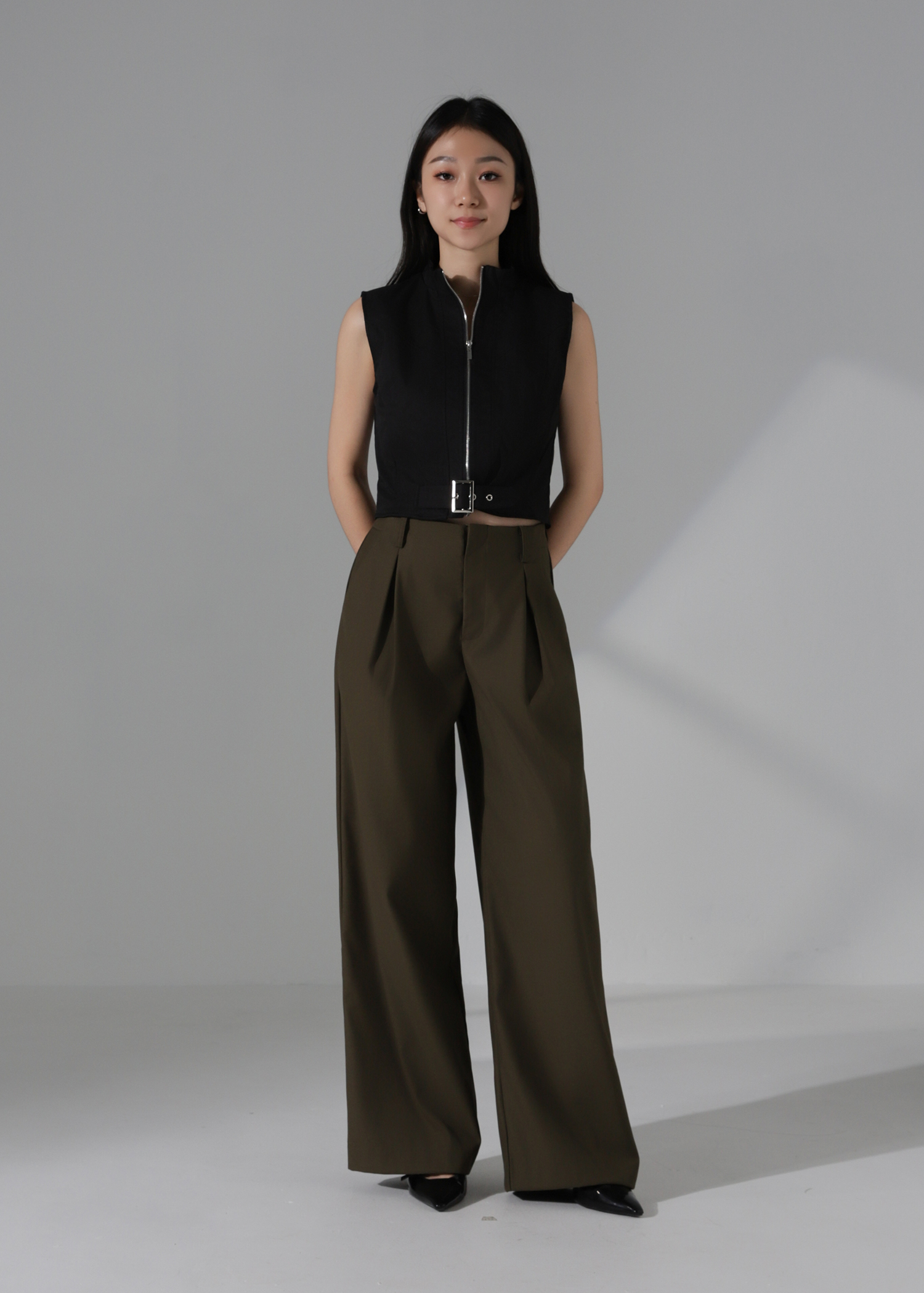 Sleeveless Front Zip With Belt Top AC871