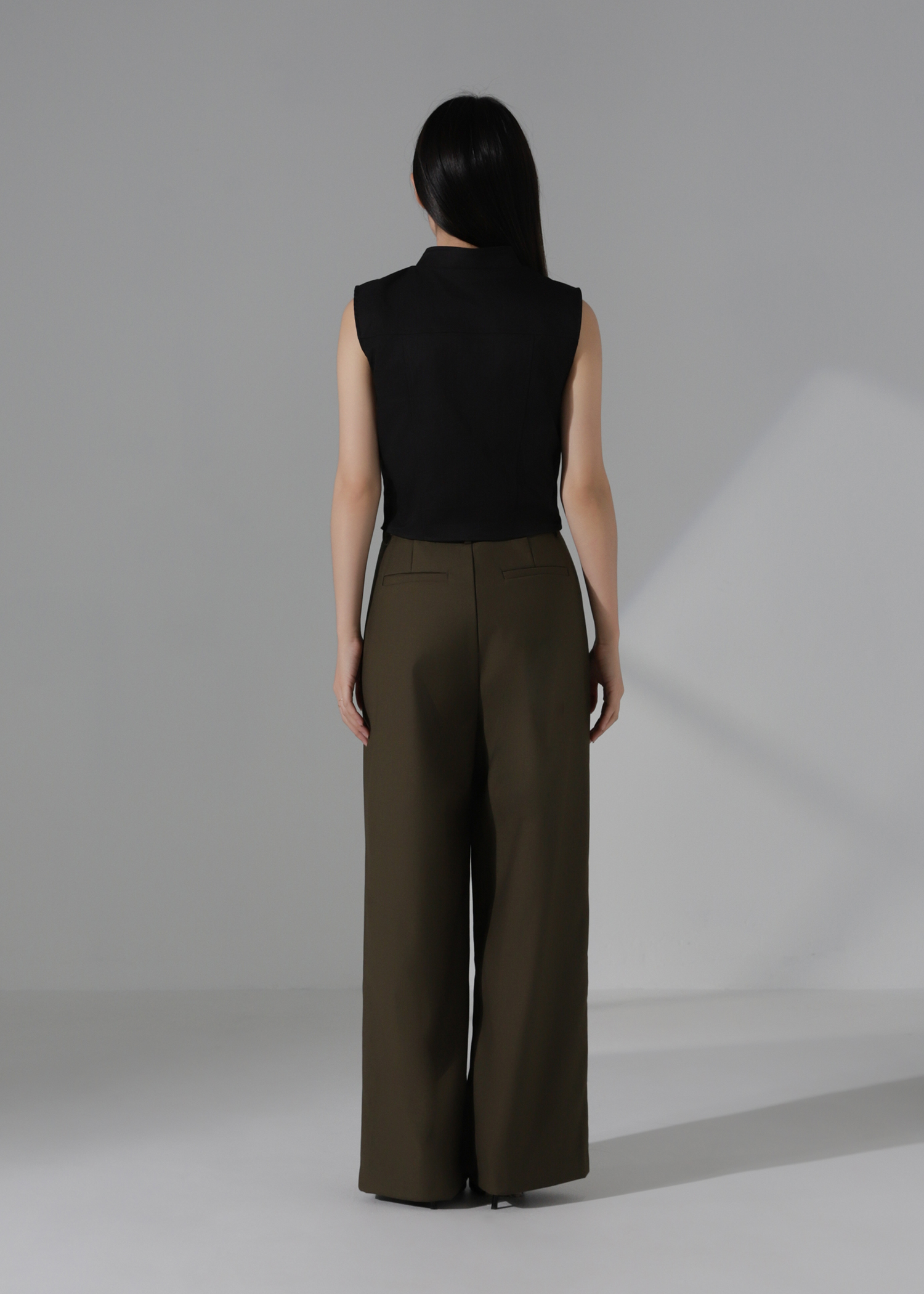 Sleeveless Front Zip With Belt Top AC871