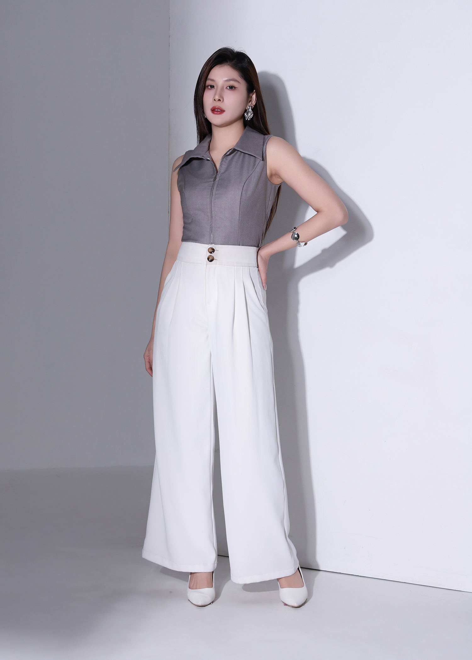Collared Zip-Up Sleeveless Top AC892