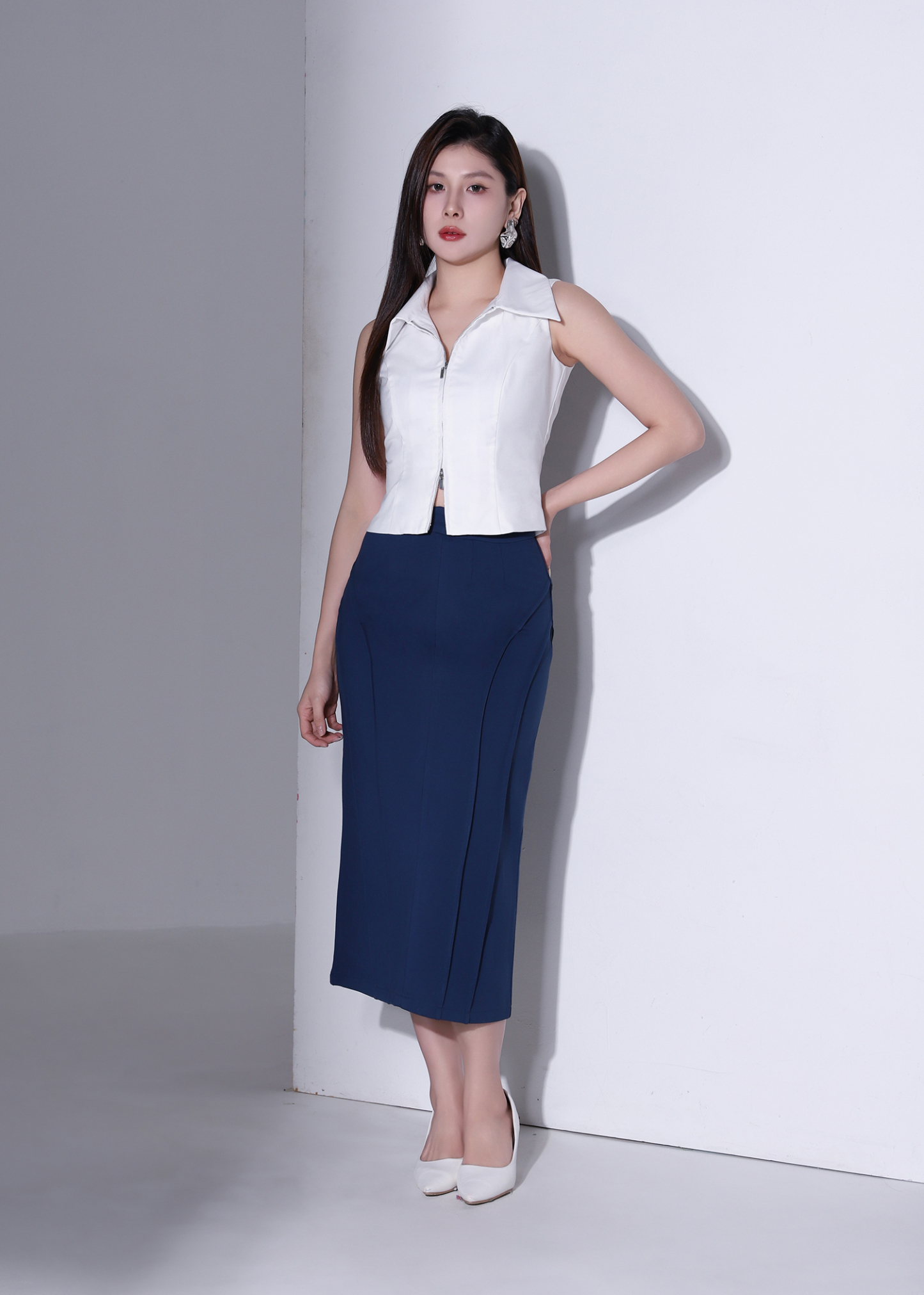 Collared Zip-Up Sleeveless Top AC892