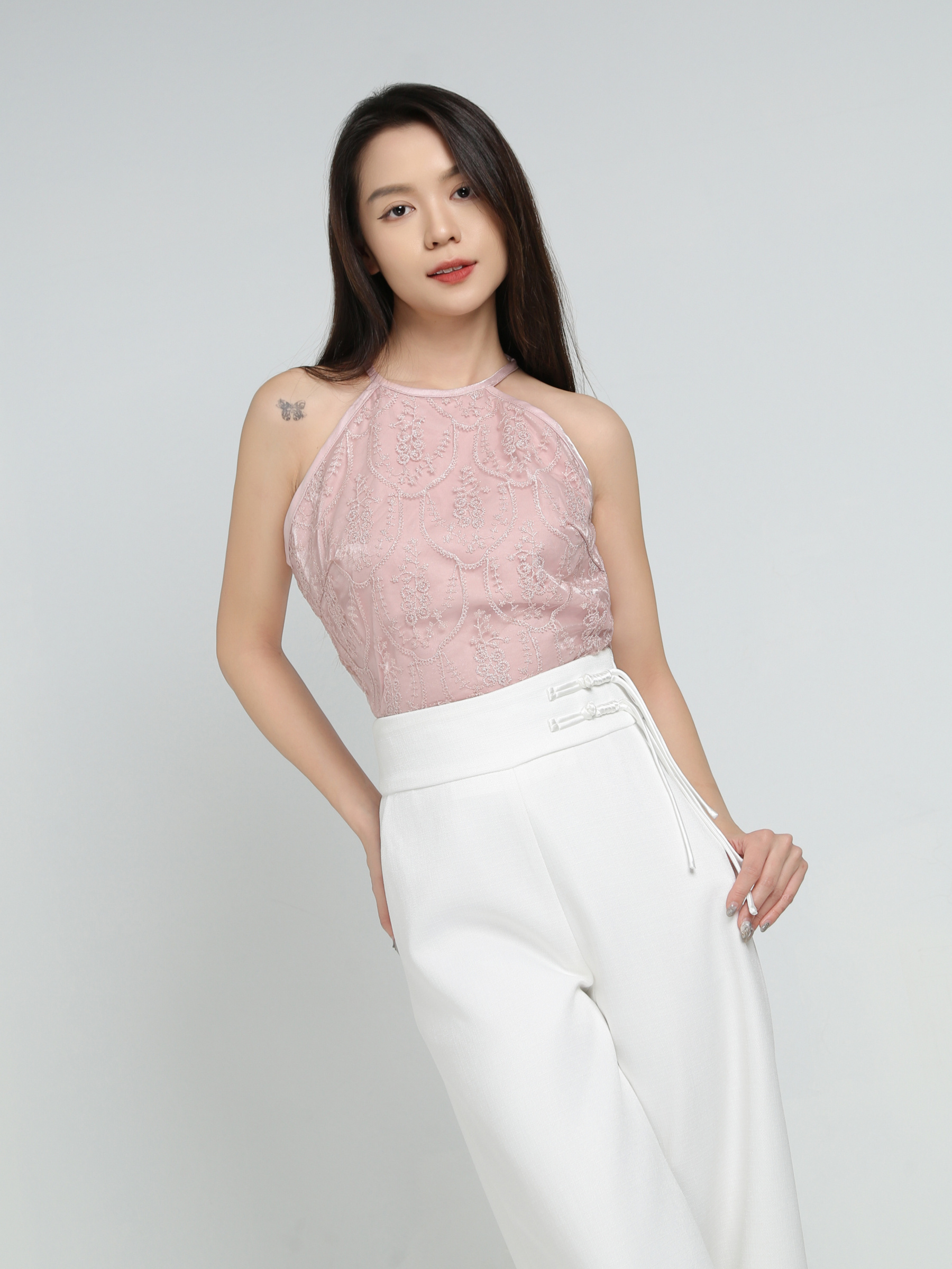 Sleeveless Top AC907