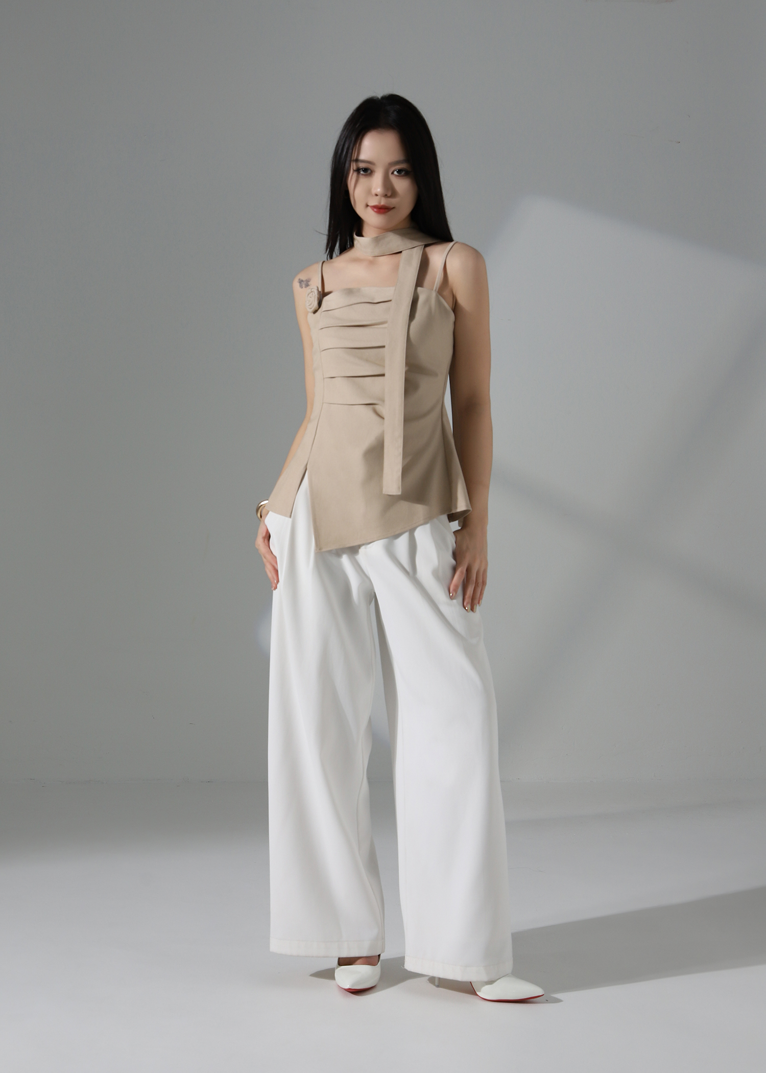 Formal Sleeveless With Decorative Flower Top AC933