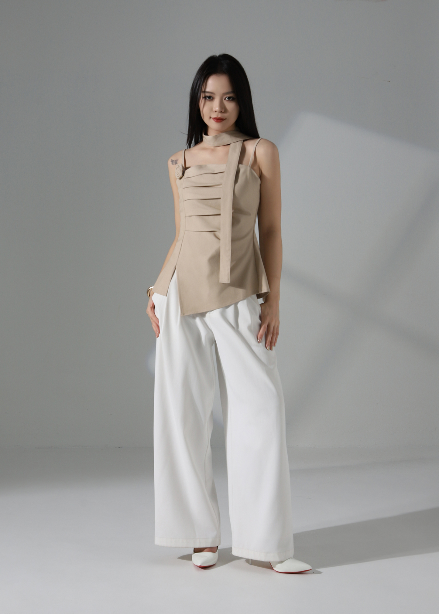 Formal Sleeveless With Decorative Flower Top AC933