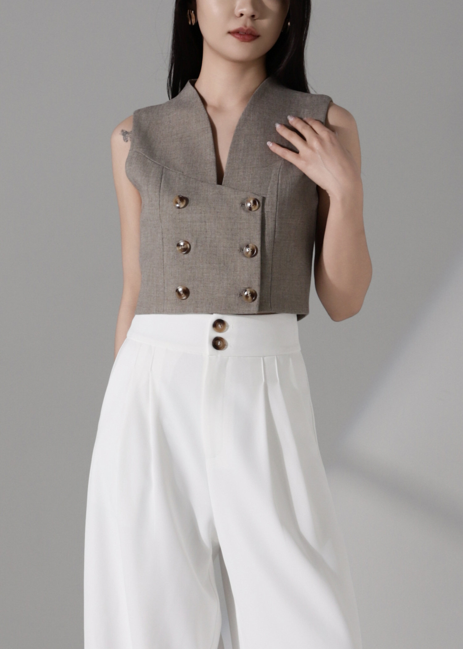 One-Shoulder Button Crop Top AC941