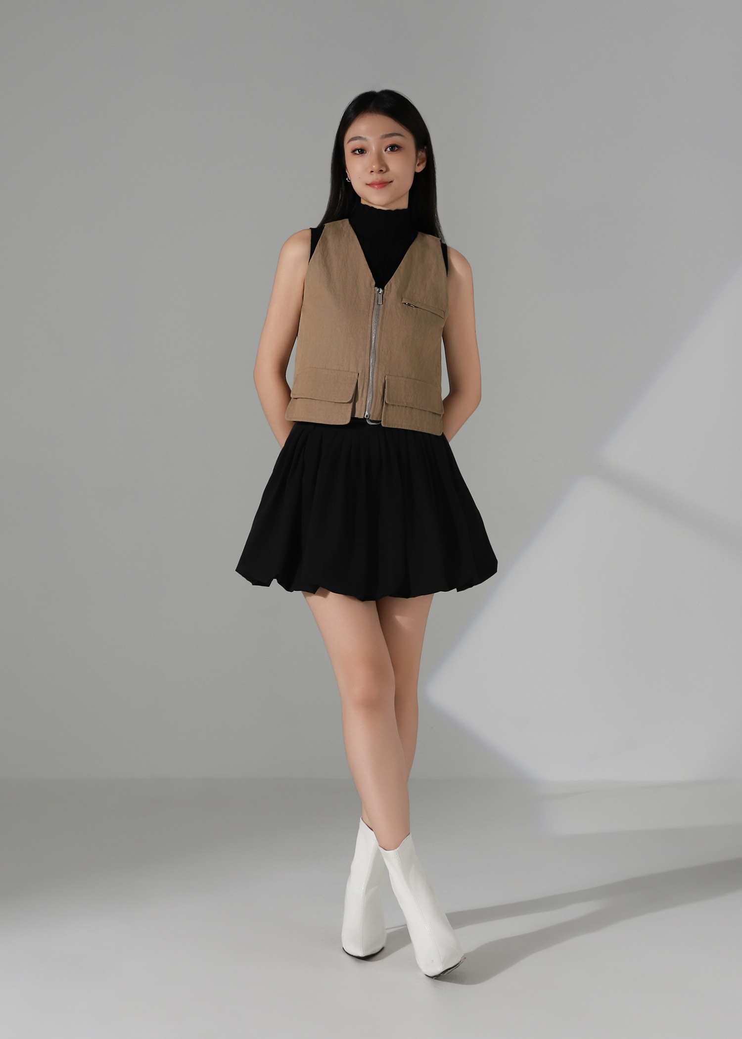 Sleeveless Front Zip Top AC944