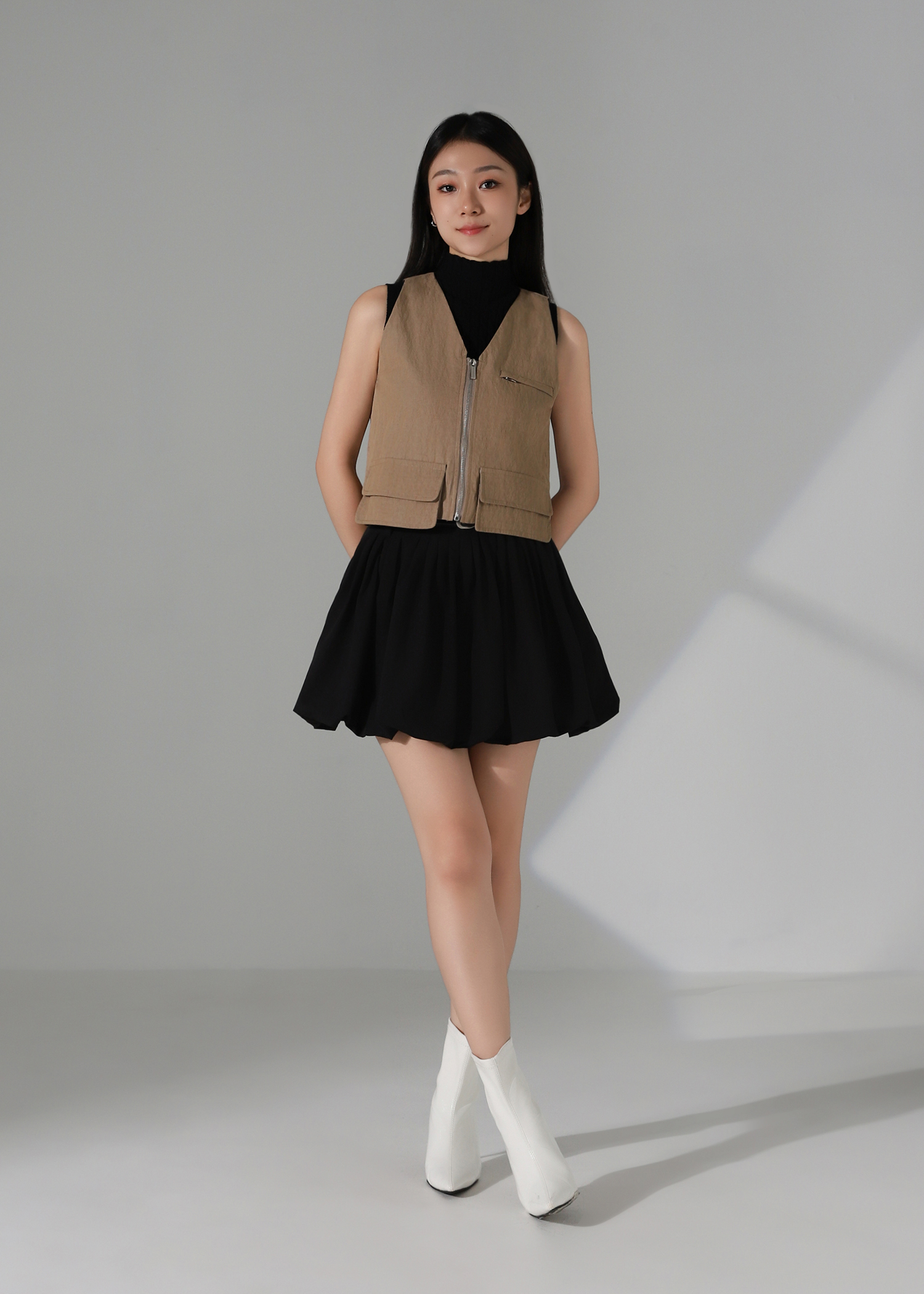 Sleeveless Front Zip Top AC944