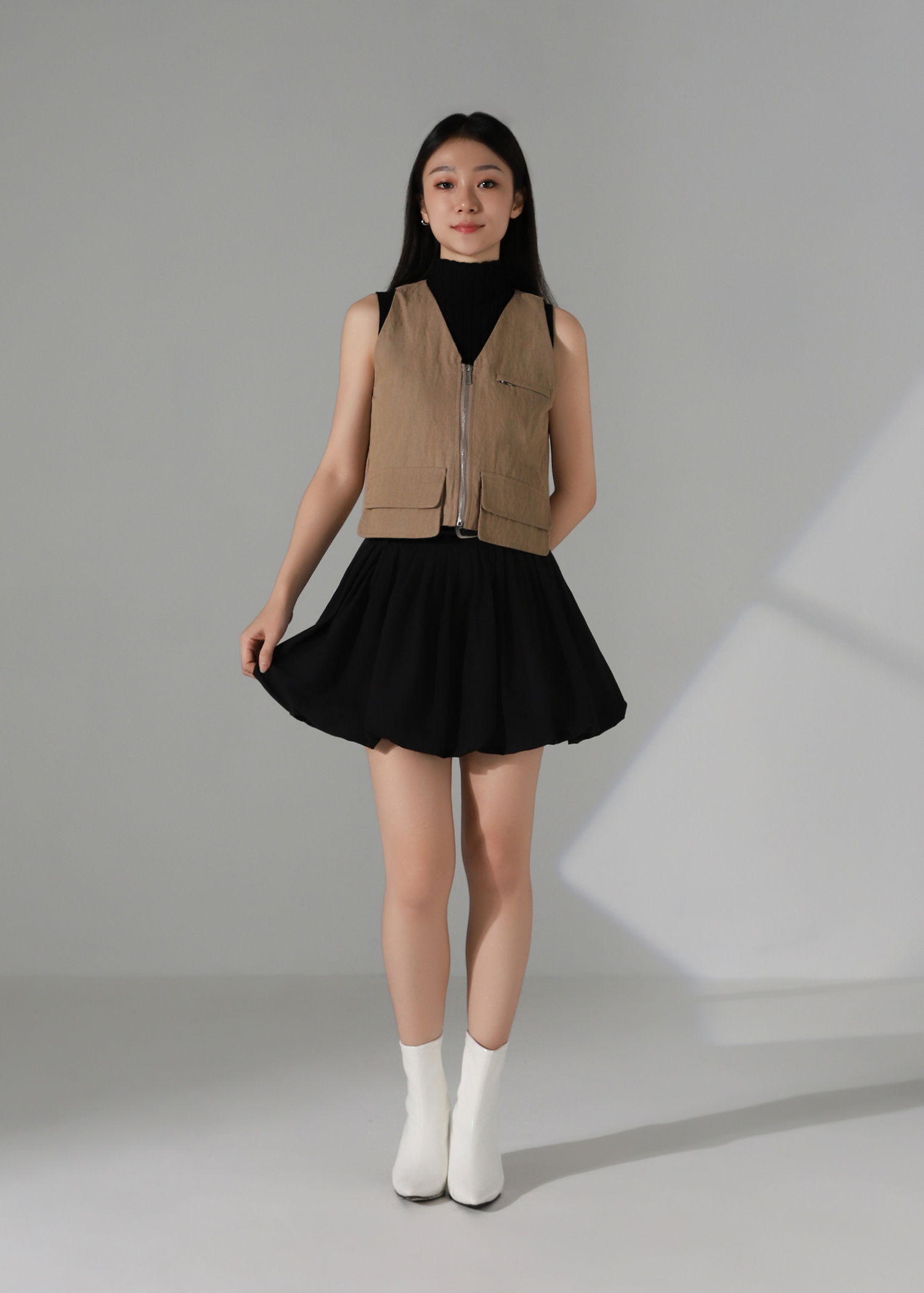 Sleeveless Front Zip Top AC944