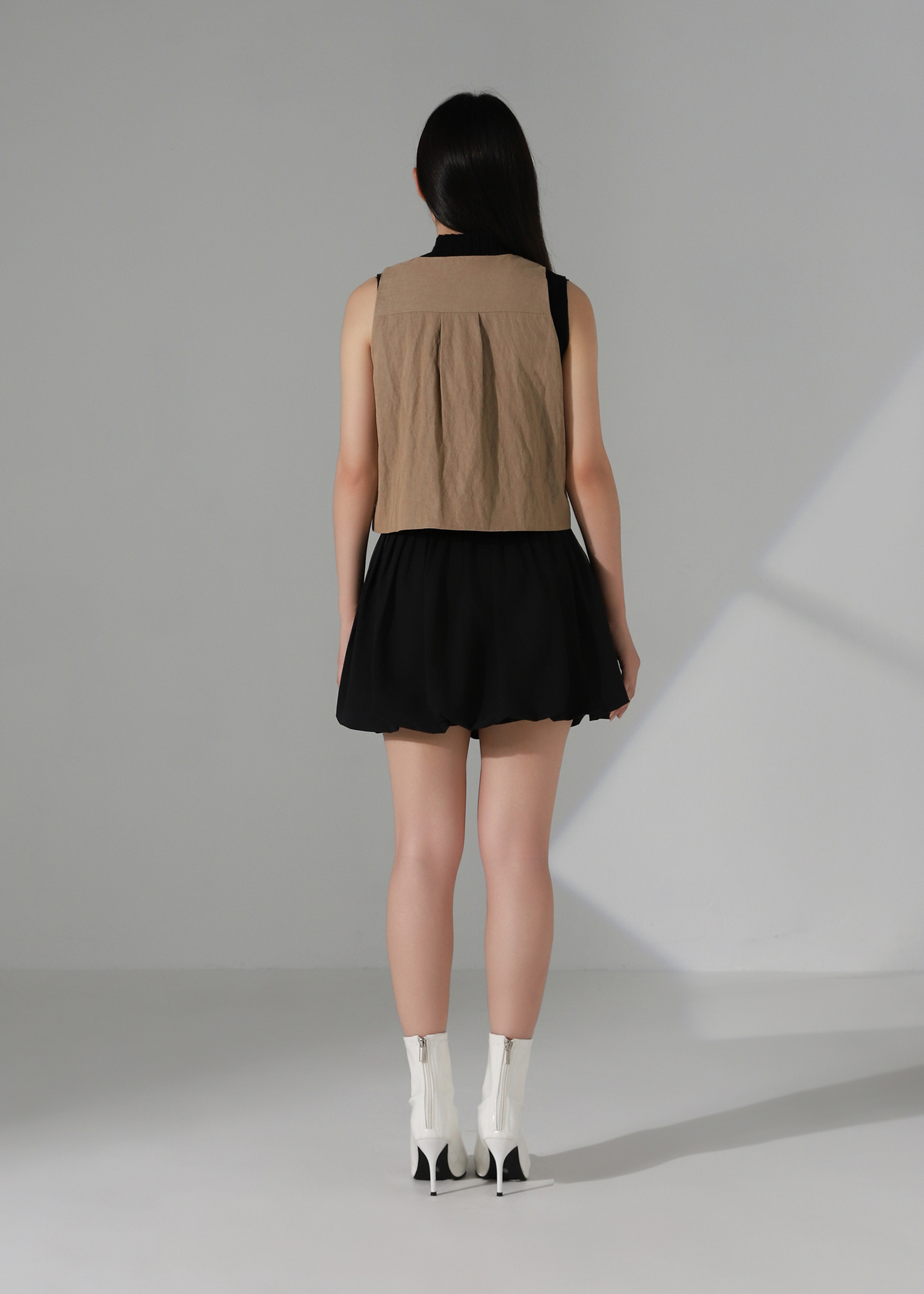 Sleeveless Front Zip Top AC944
