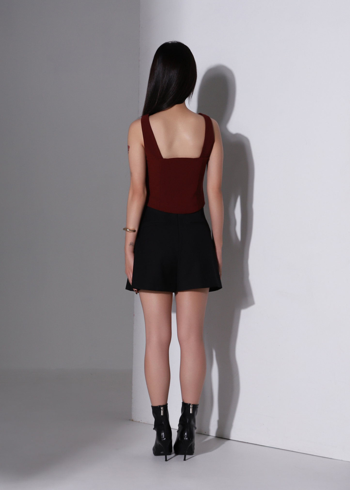 Sleeveless Front Zip Top AC954
