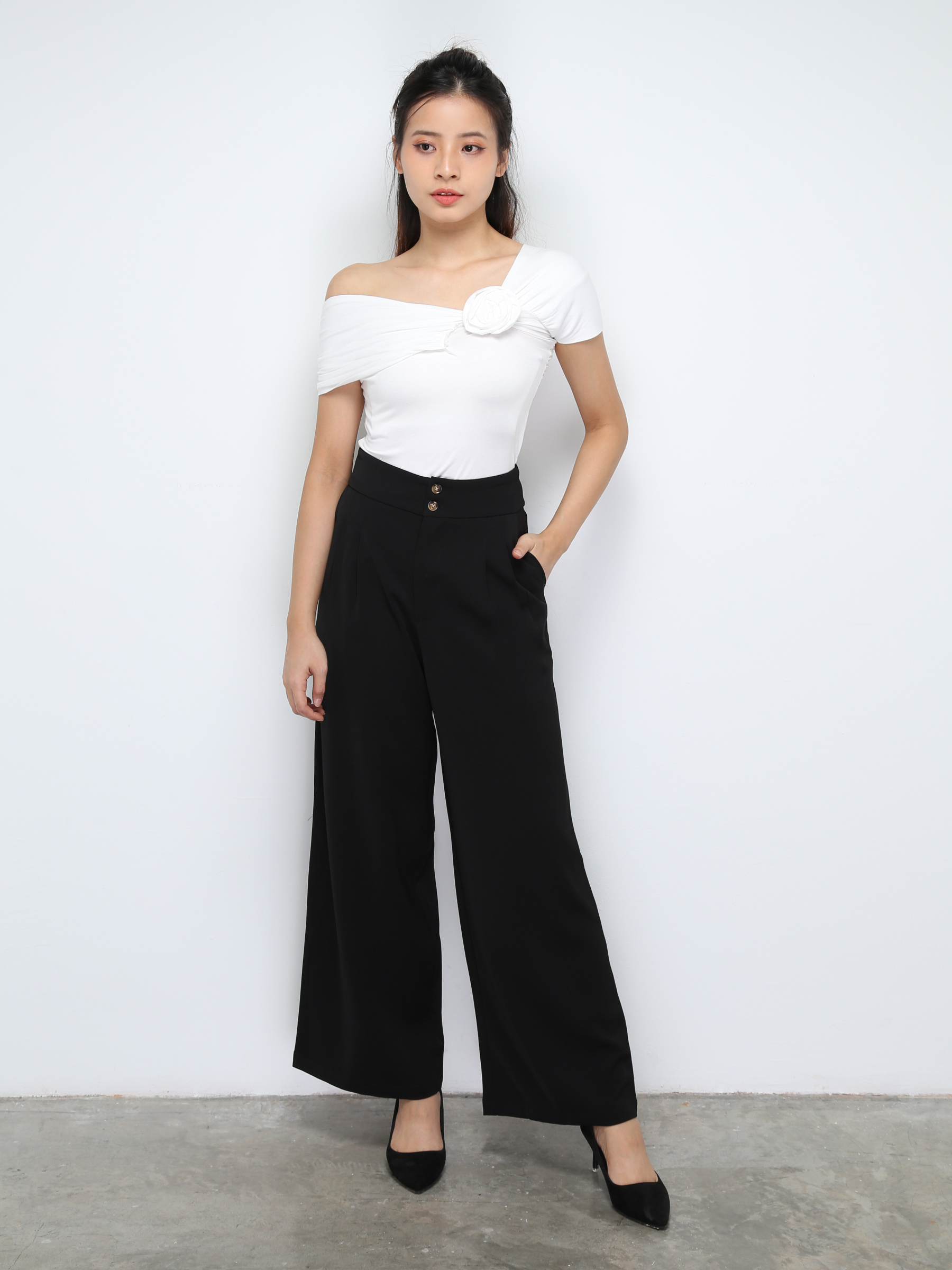 Sloping With Decorative Flower Top 31360