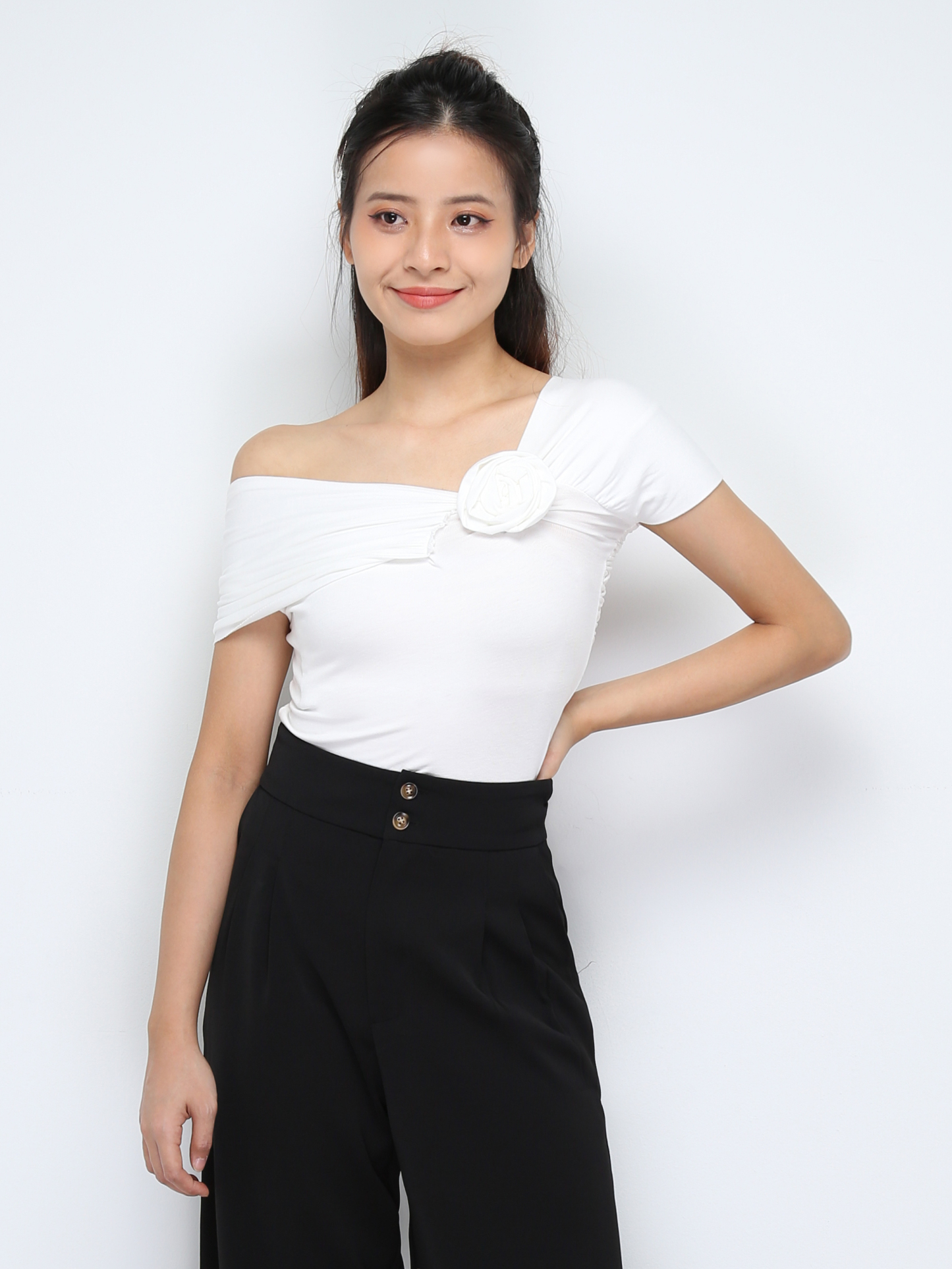 Sloping With Decorative Flower Top 31360