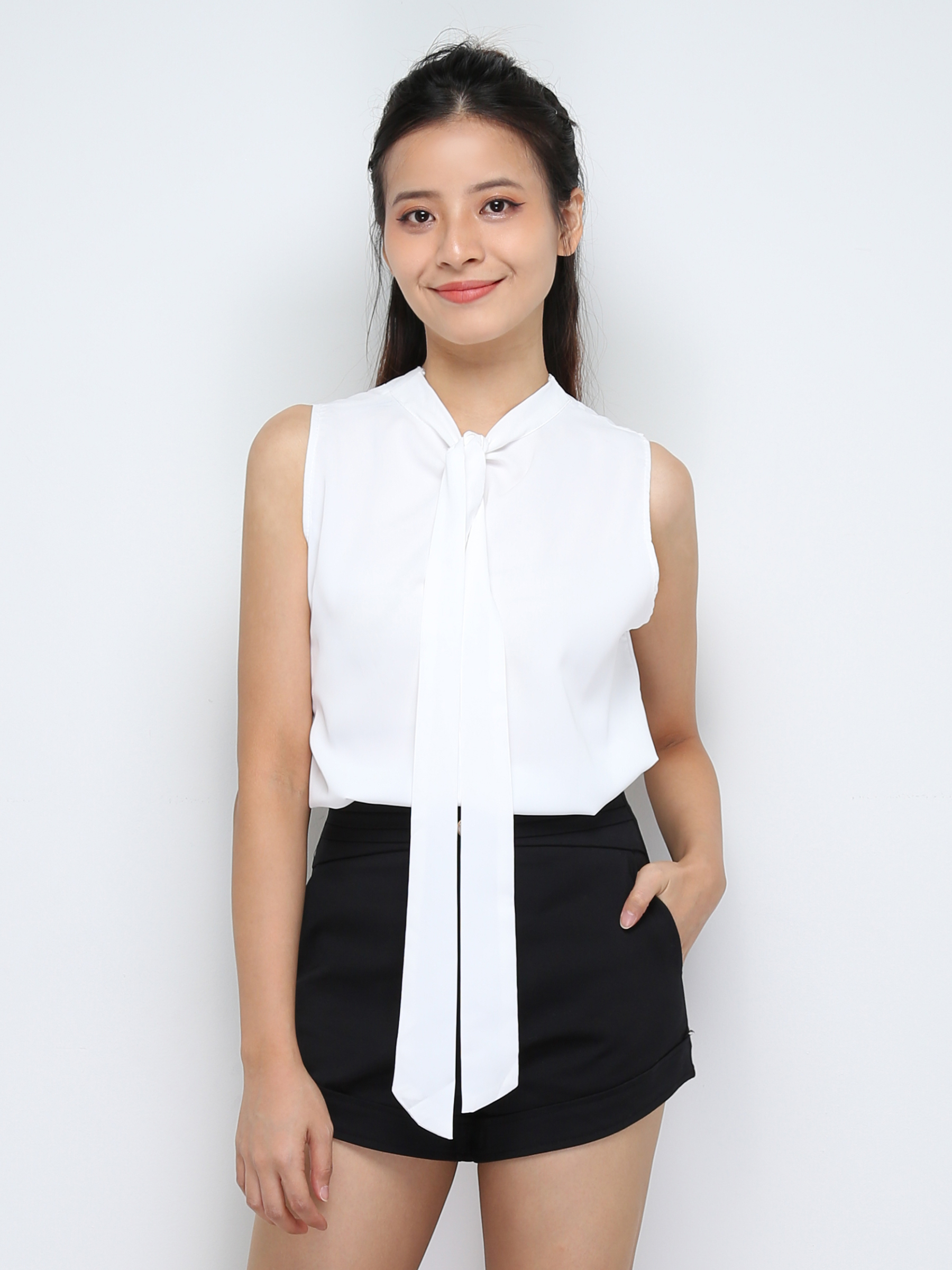 Sleeveless Back Tie Up Top 31347