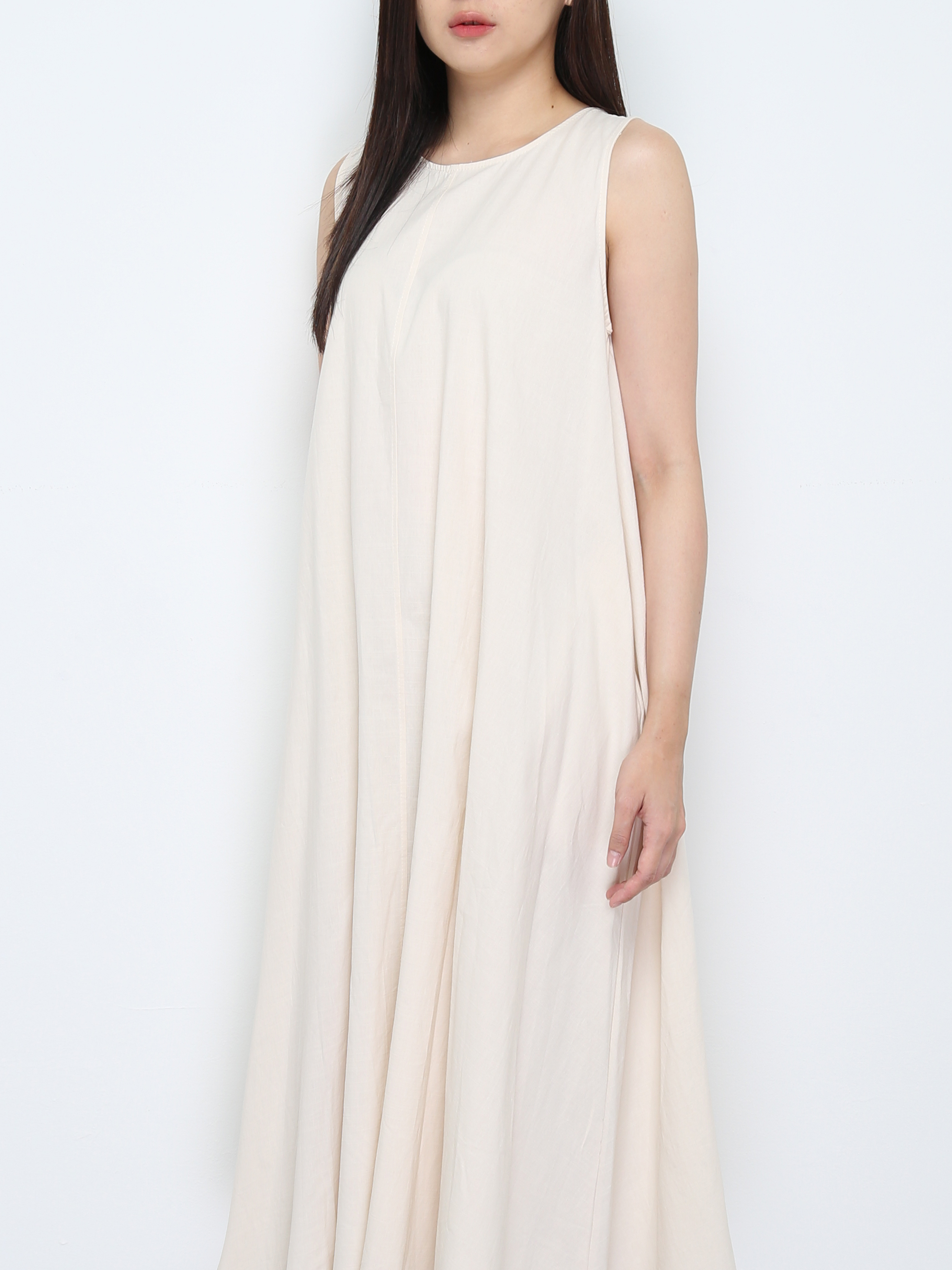 Sleeveless Plain Dress 30353