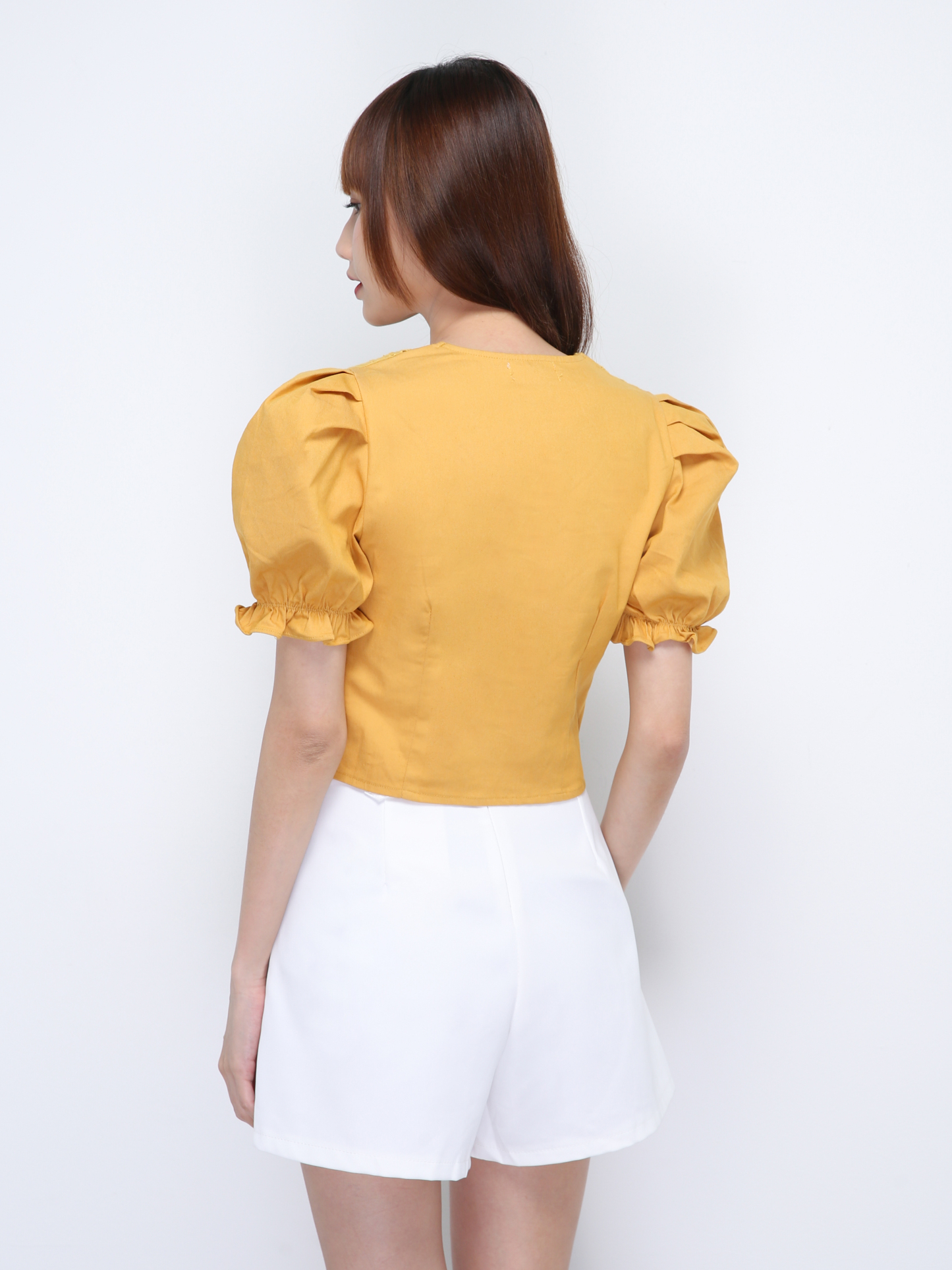 Eyelet Lace With Decorative Button Top 21389