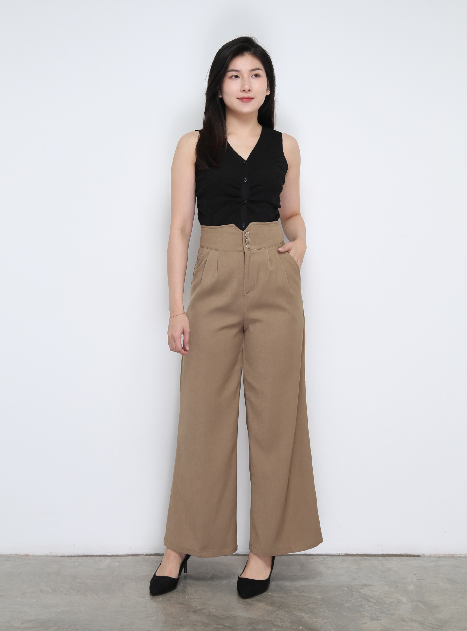 Sleeveless With Split Top 35416