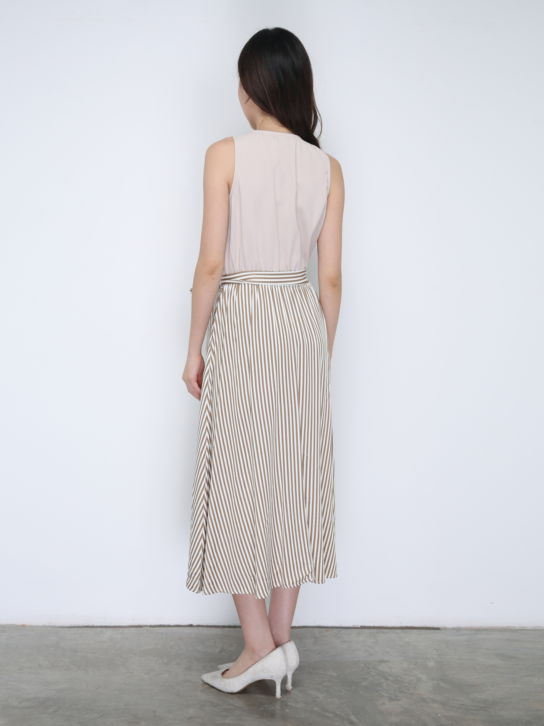 Sleeveless With Stripe Button Dress 21618