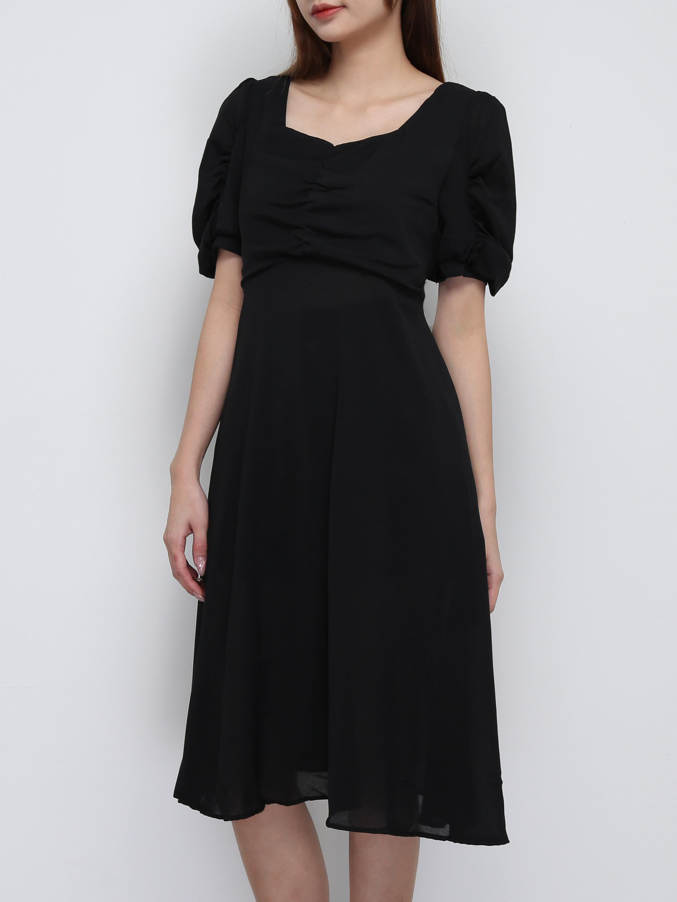 Sweetheart Neckline Pleated Dress 21328