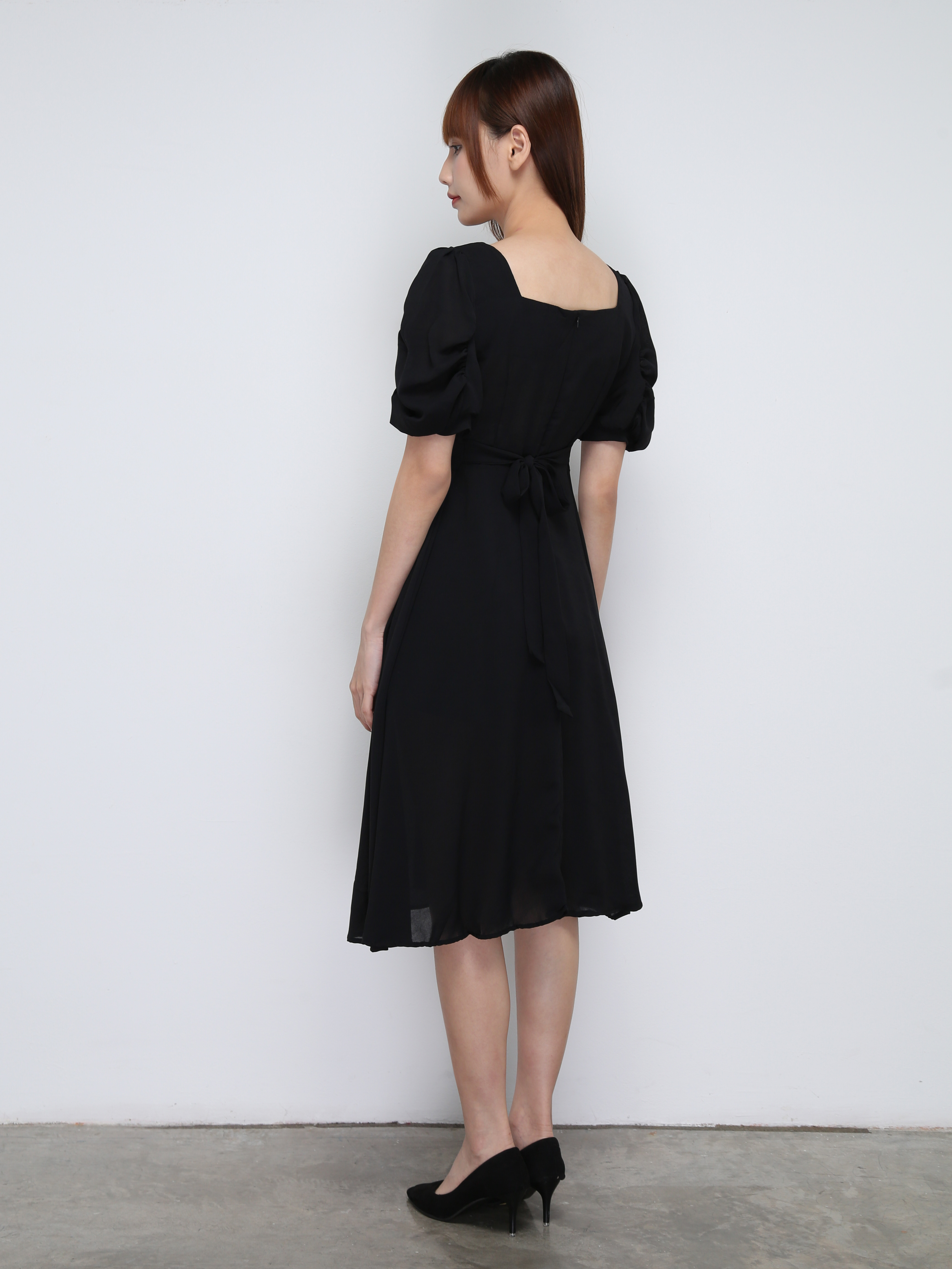 Sweetheart Neckline Pleated Dress 21328