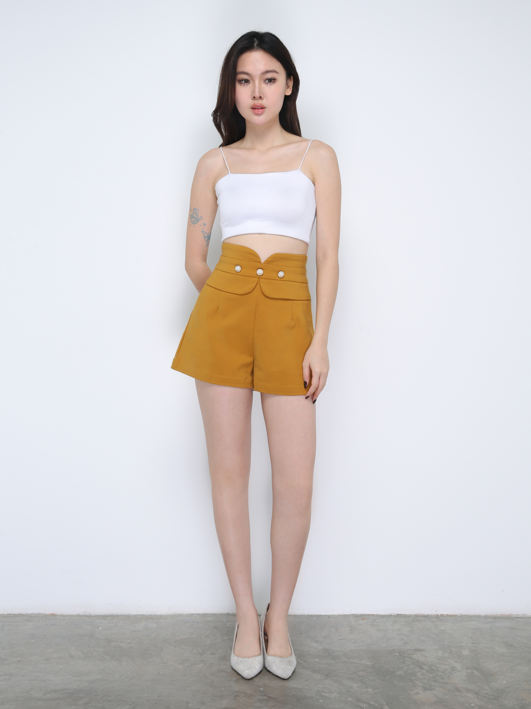 High Waist Decorative With Pearl Button Short Pants 21372