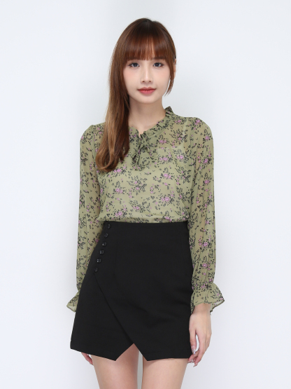 Long Sleeve Front Tie Up Flower Top 20246