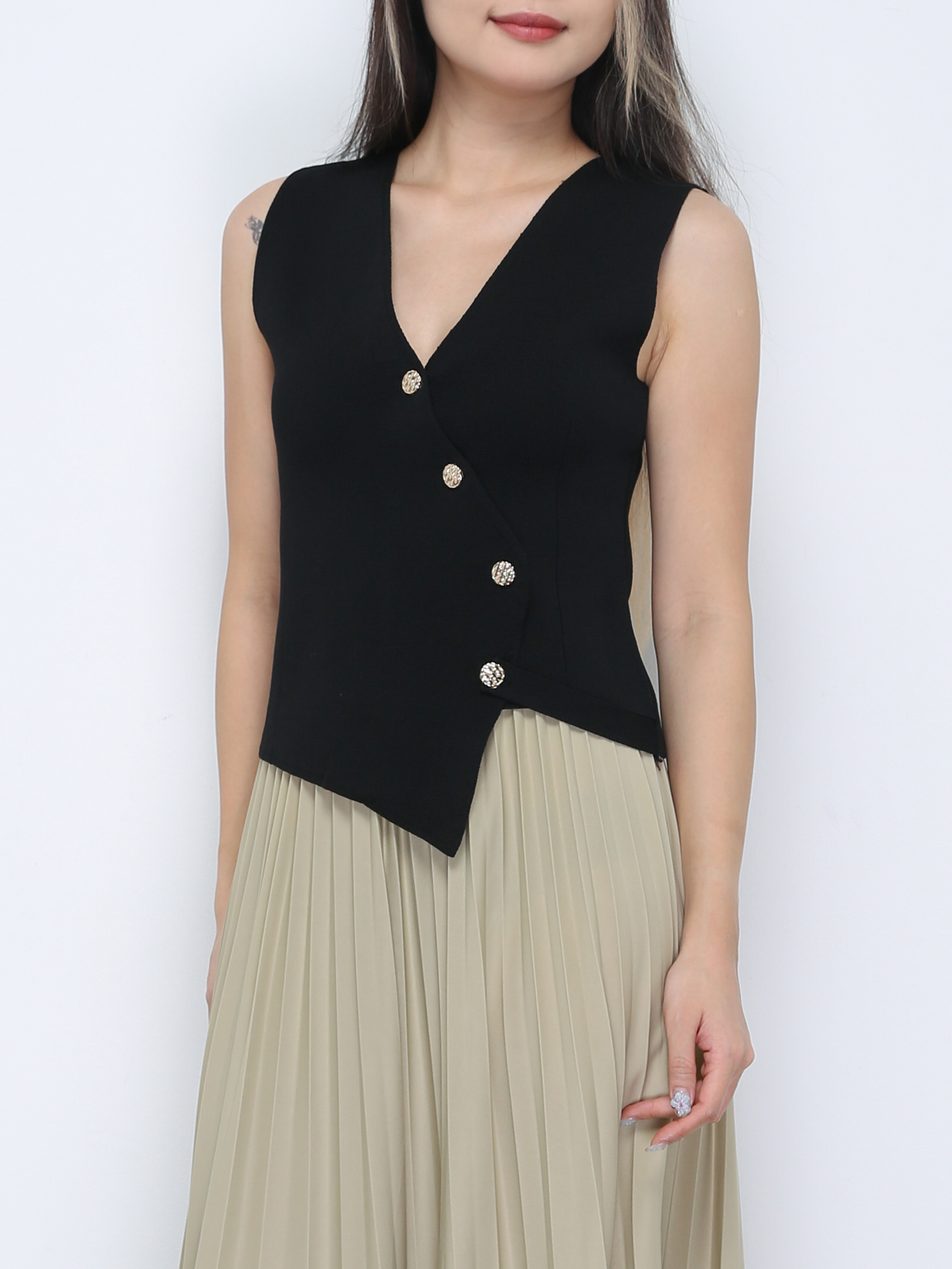 Knitted Sleeveless V Neck Front Button Top 36333