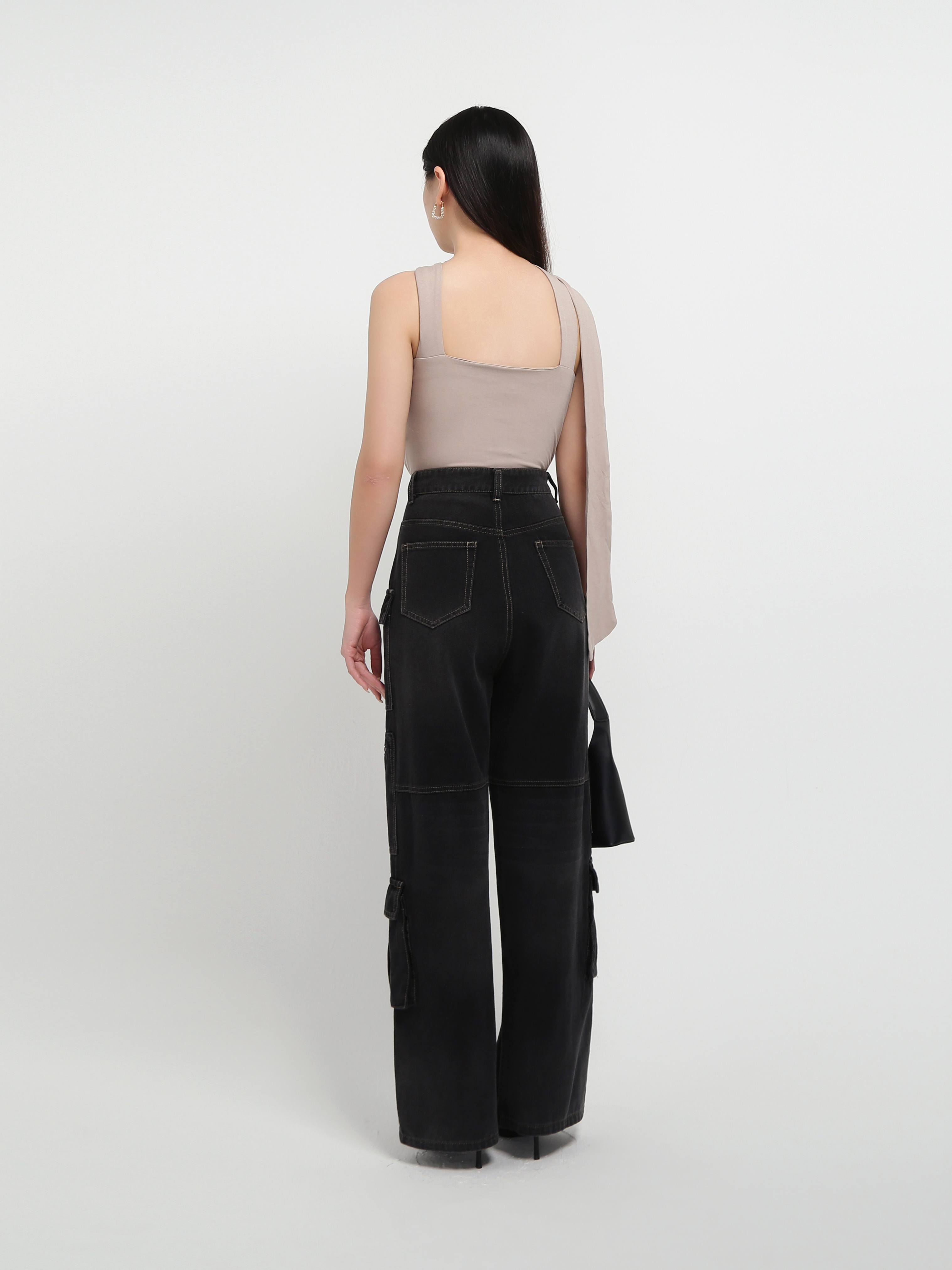 Off Shoulder With One Side Strap Top AC774