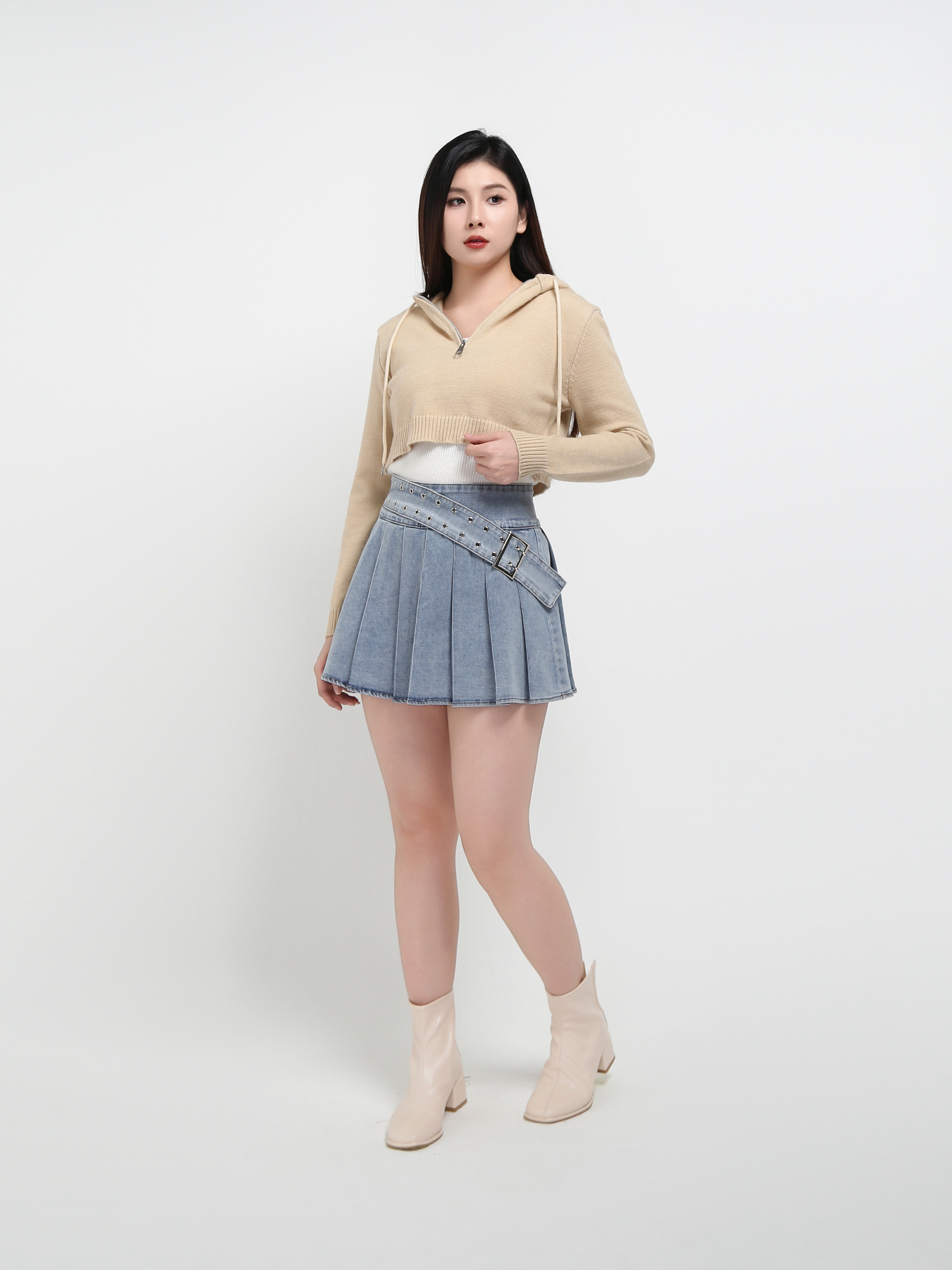 With Cap Front Zip Top Set 45152