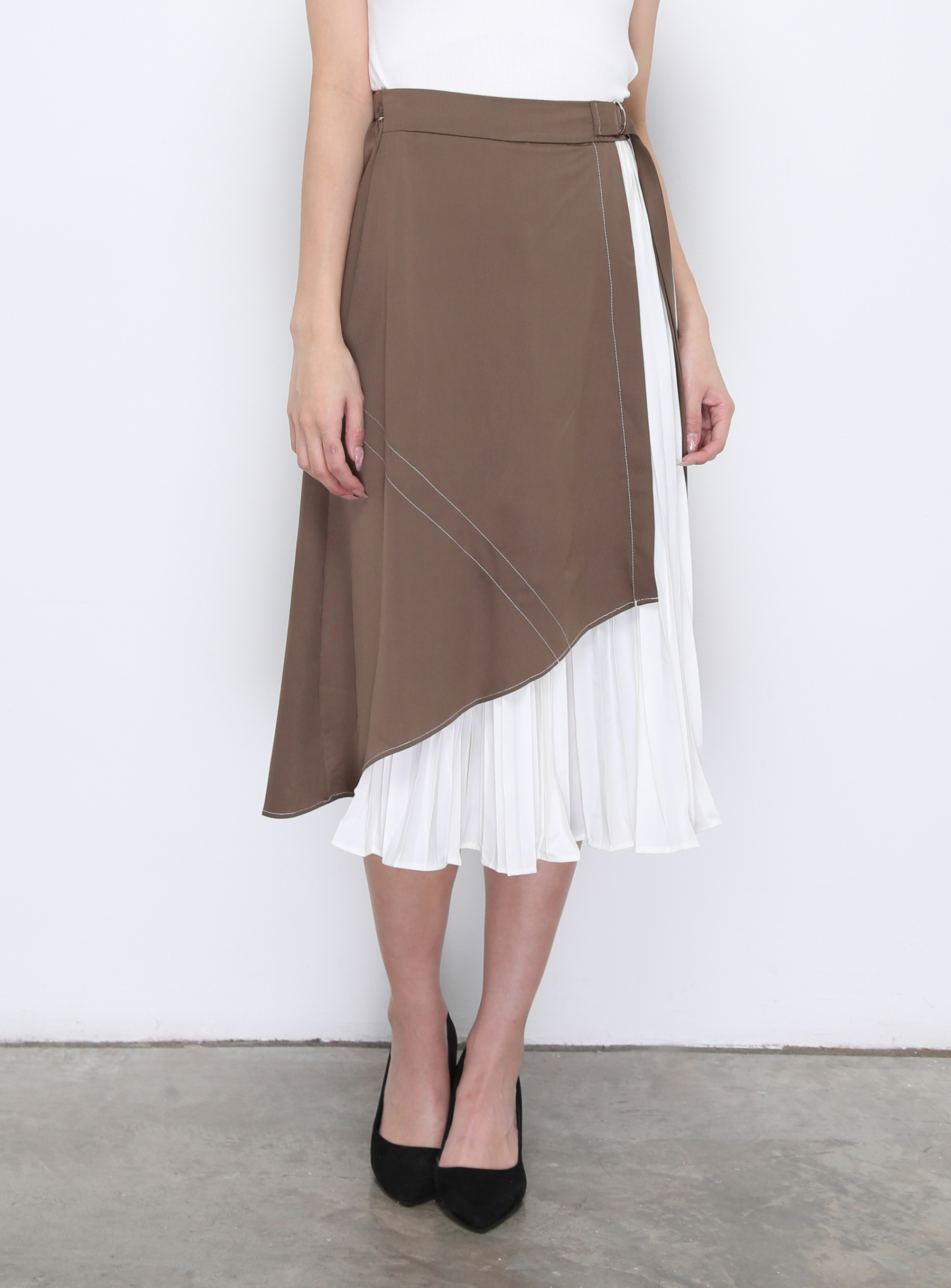 Wrap With Pleated Lonbg Skirt 20834