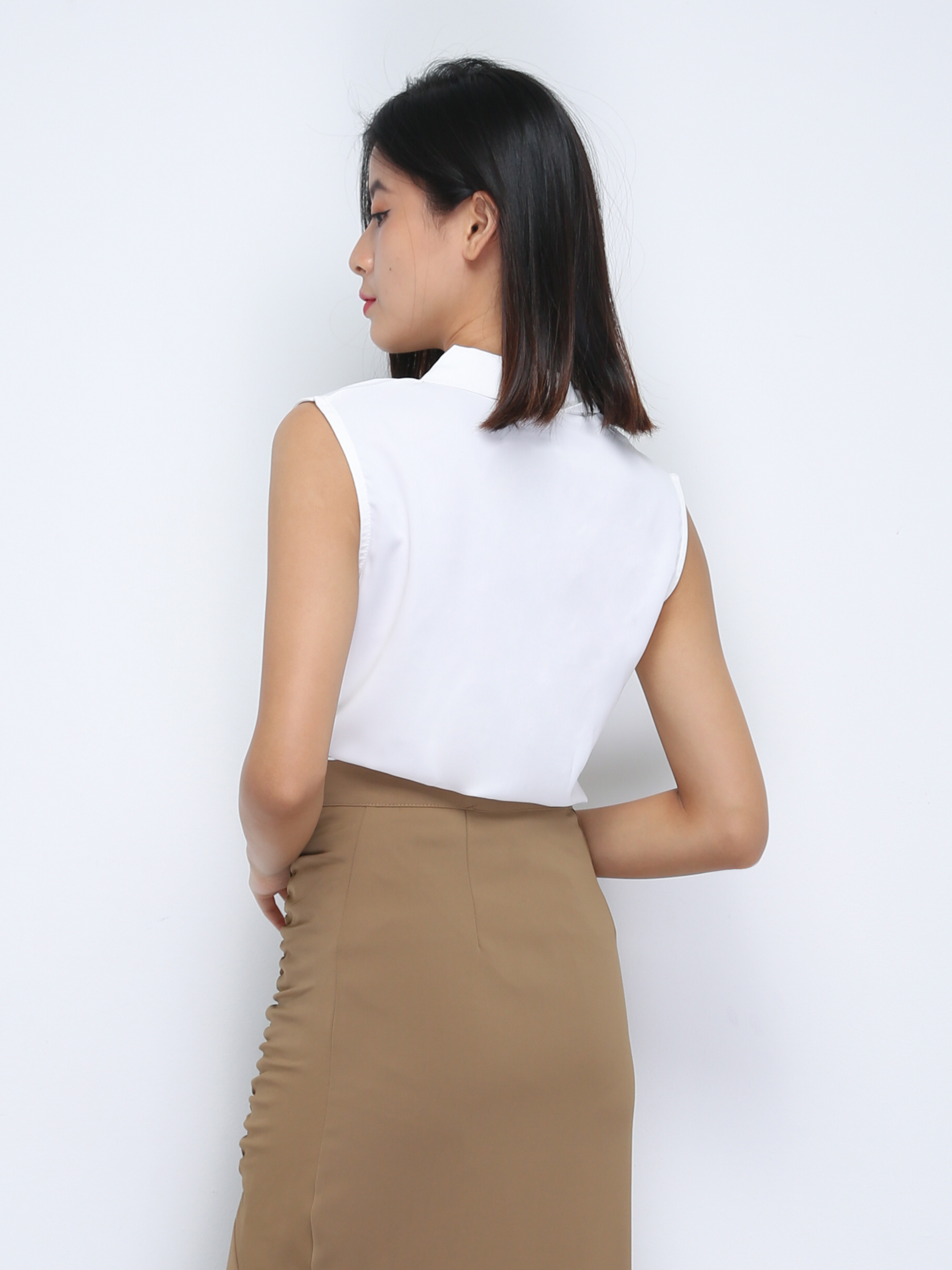 Sleeveless V Neck Top 36160