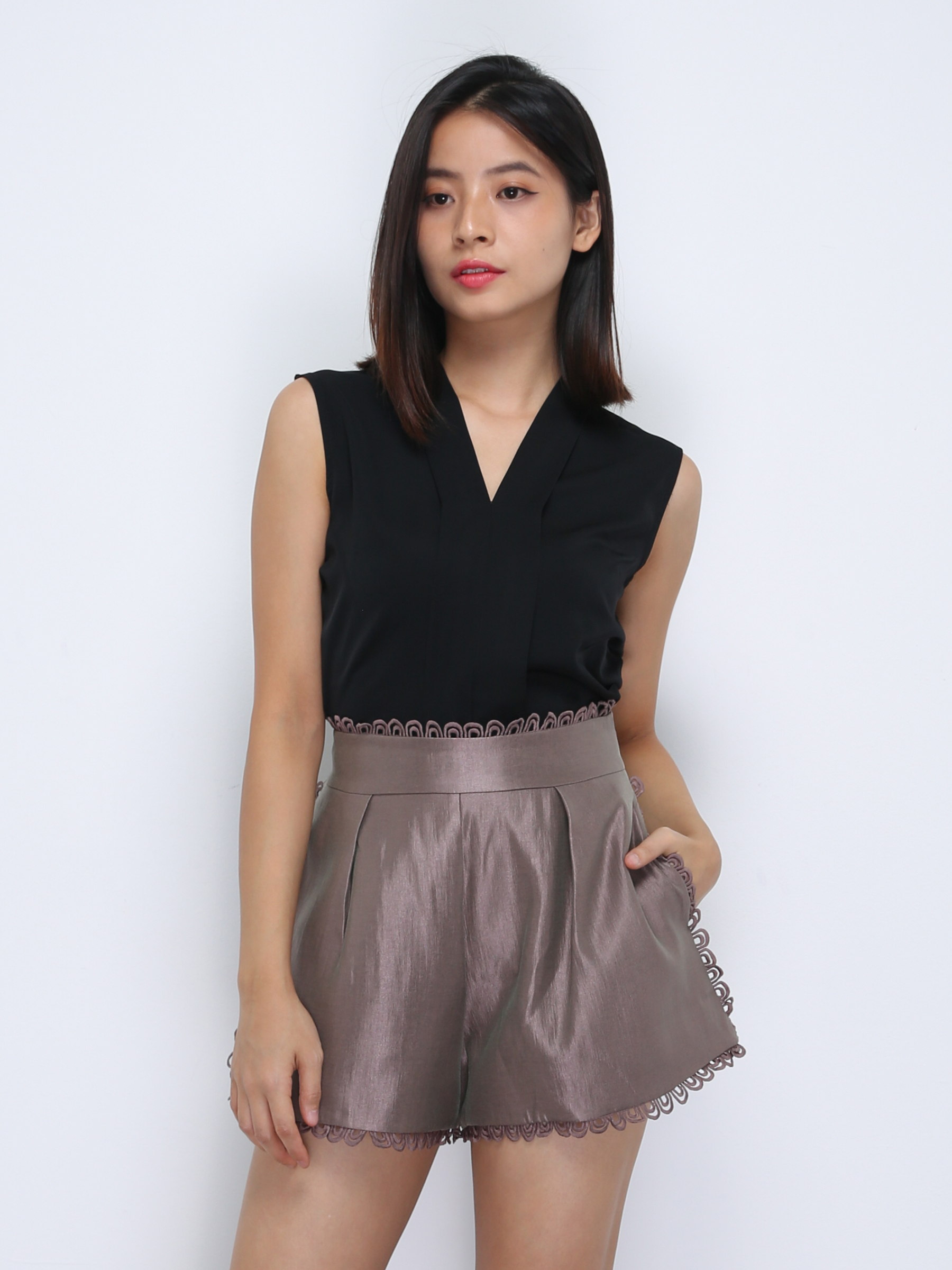 Sleeveless V Neck Top 36160