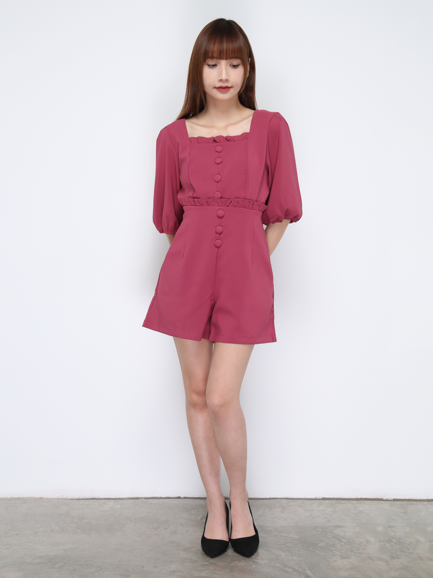 Square Neck With Decorative Button Set 21117