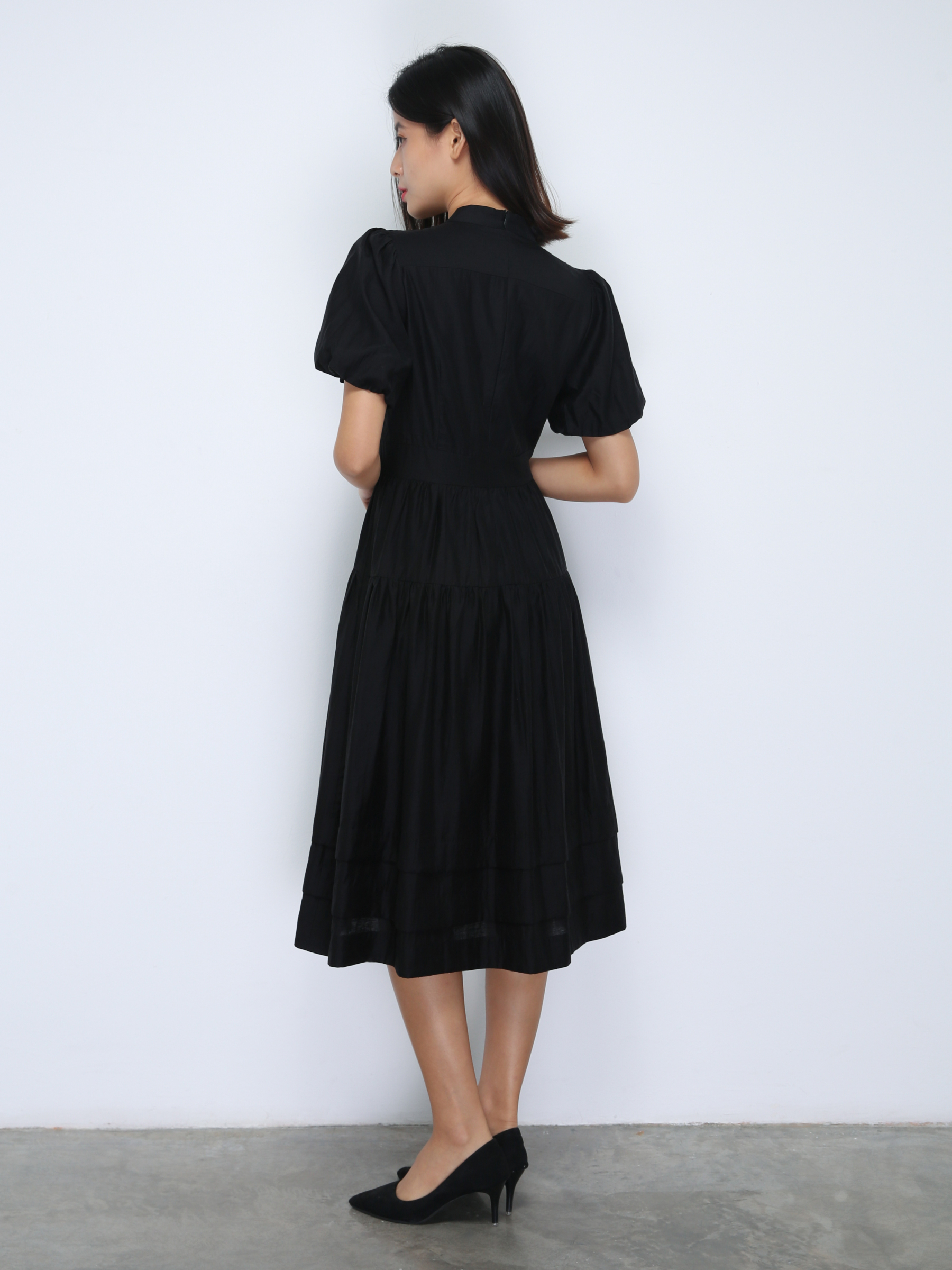 Short Sleeve Back Zip Pleated Dress 35999 AMPLE COUTURE