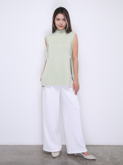 Sleeveless Split Top DJ029